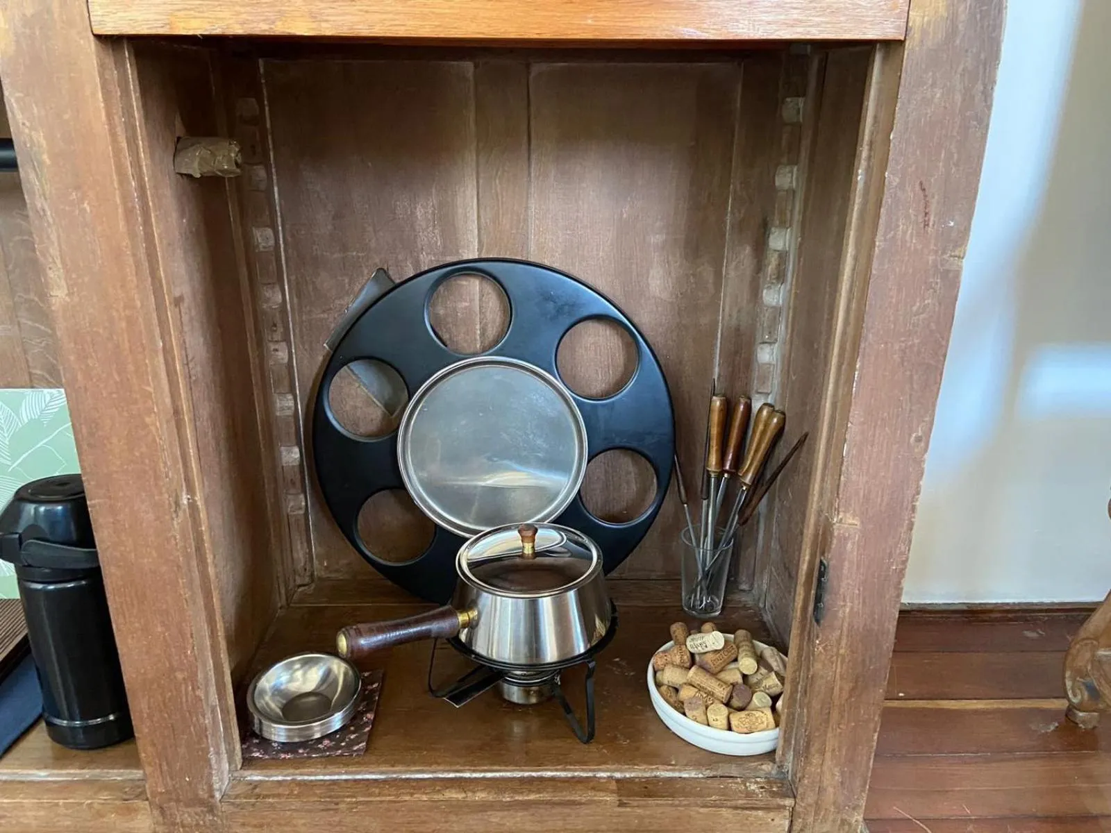 Casa de arquiteto com vista, jardim e lareira