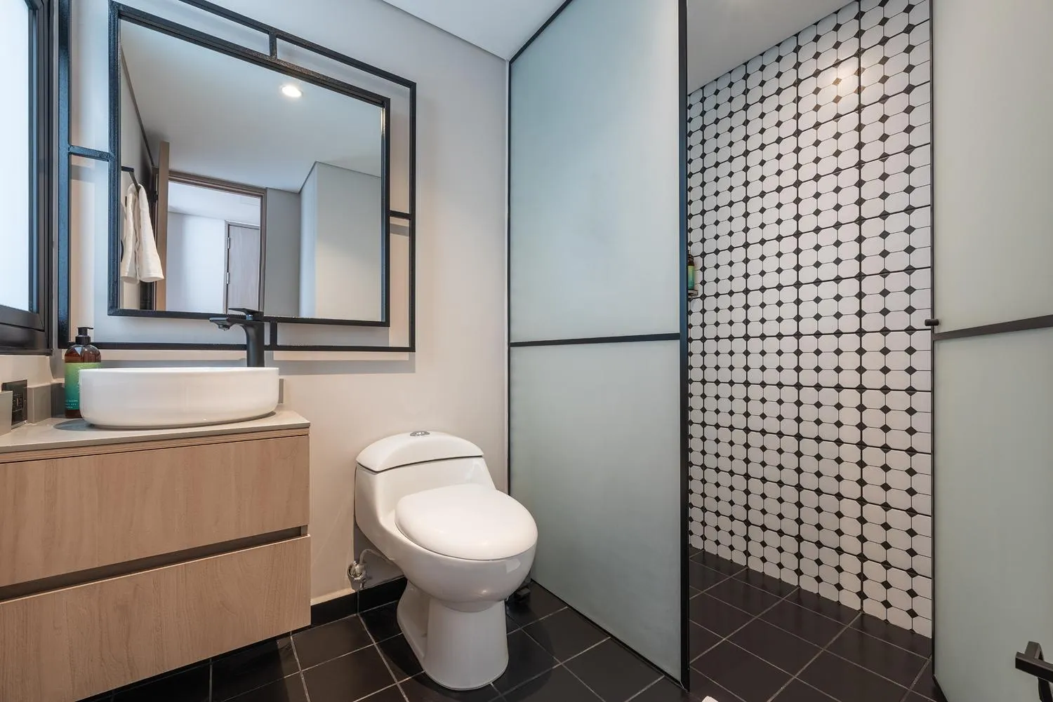 Bathroom in Nakúa Stay & Work Hotel