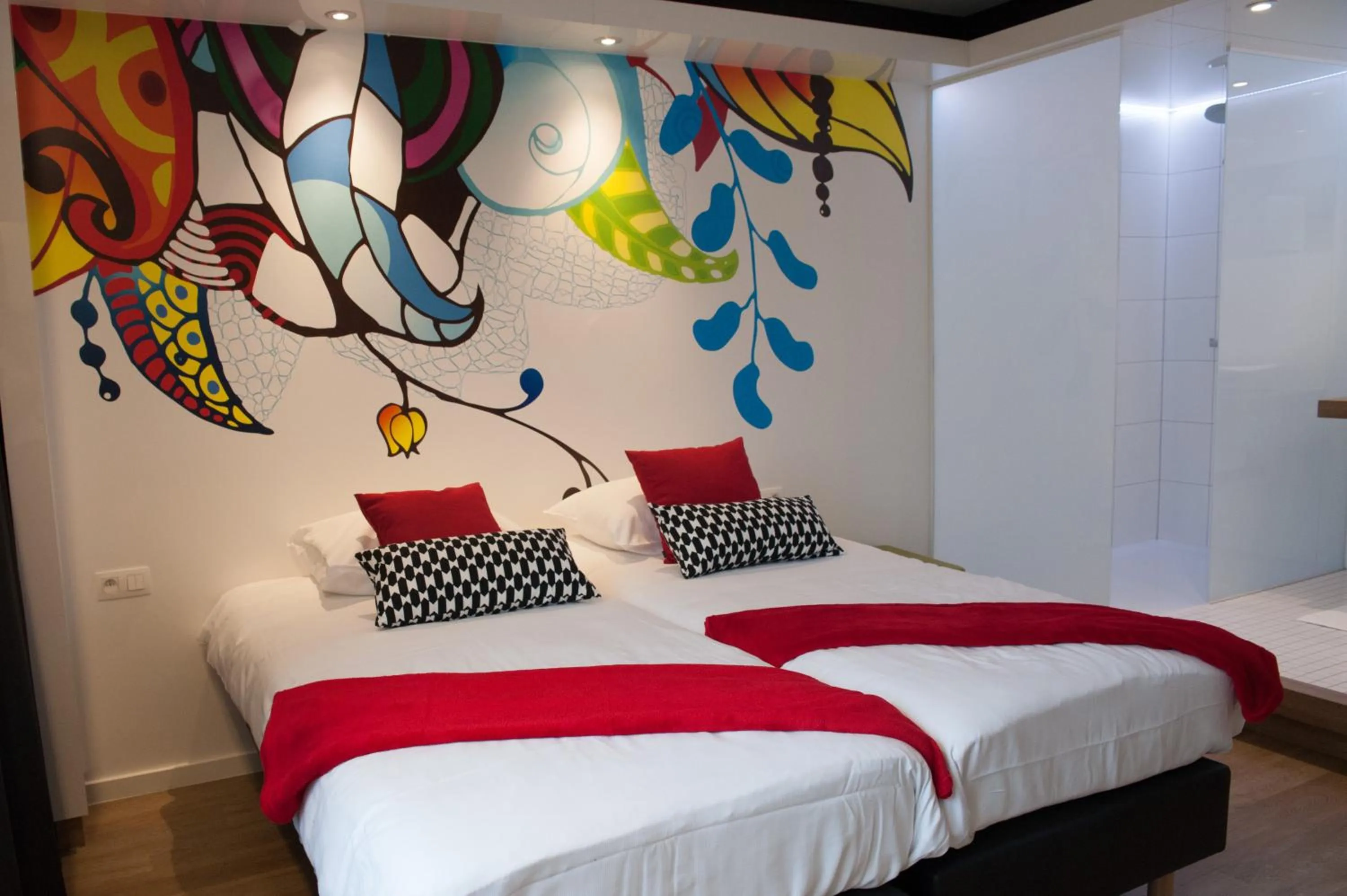 Photo of the whole room, Bed in Appart'hotel Urban Lodge
