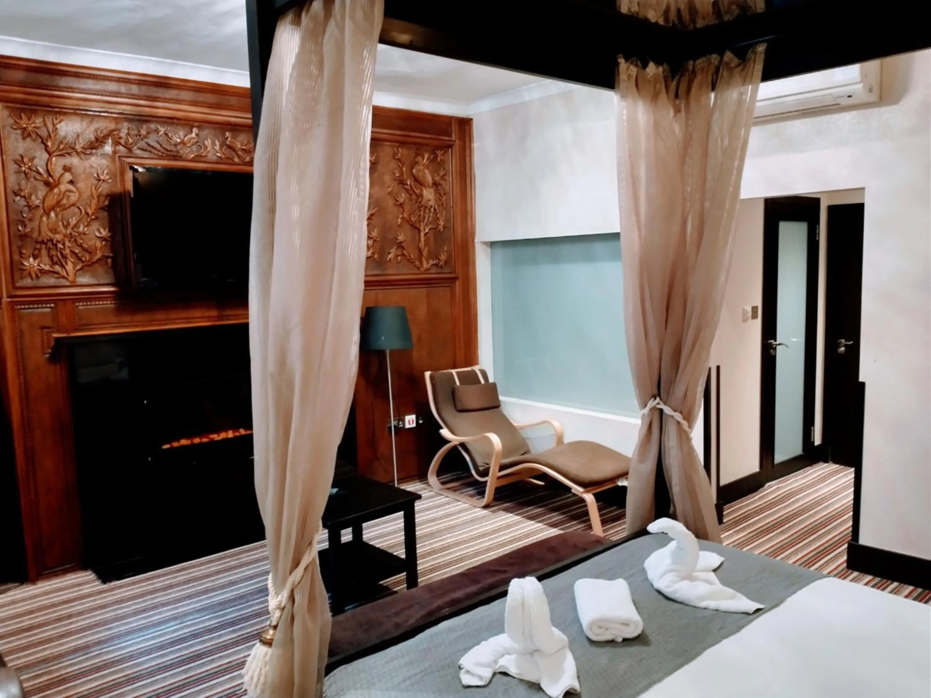 Bedroom, Bed in Hotel Edward Paddington