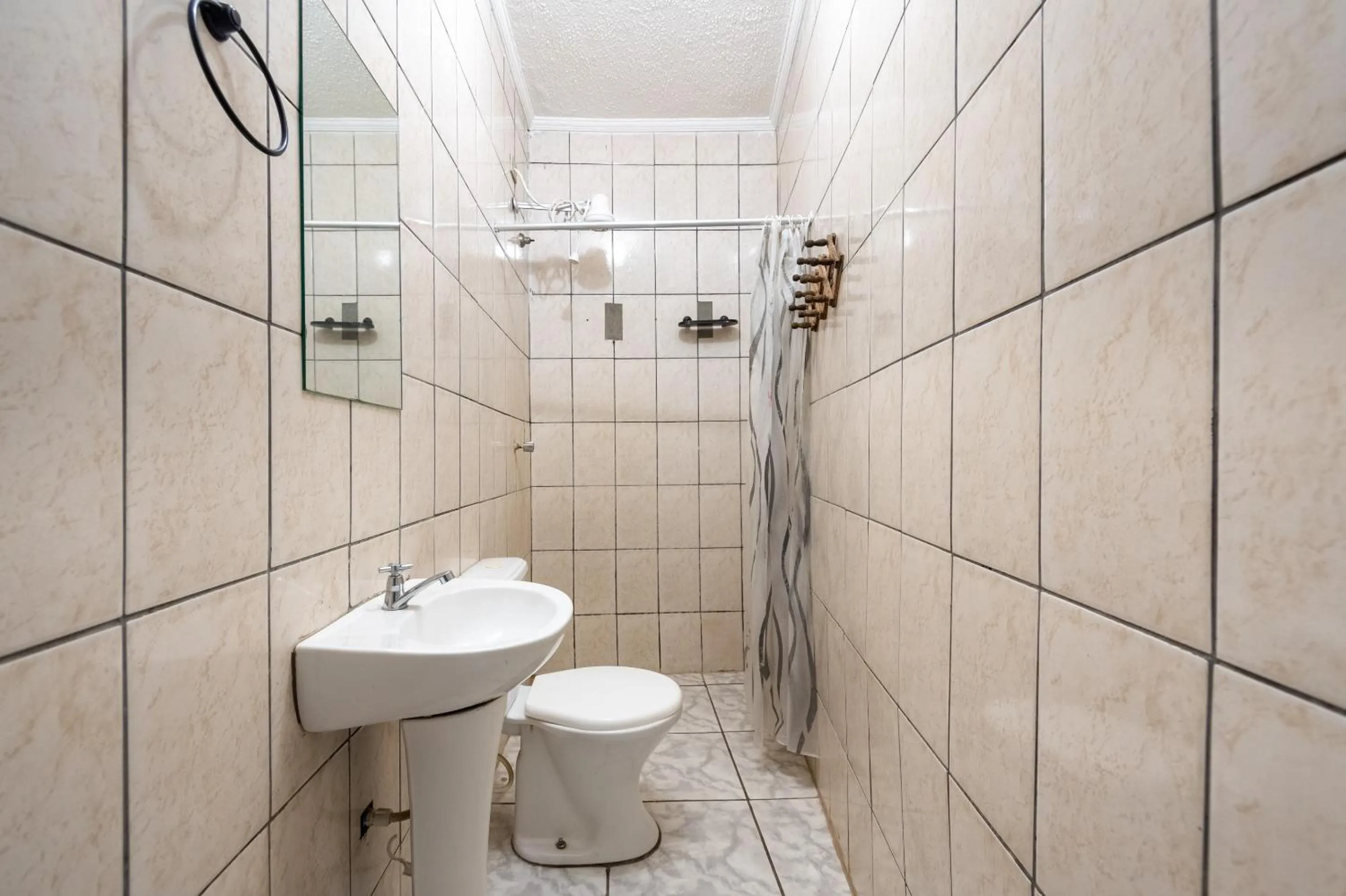 Bathroom in OYO Nações Unidas, Sao Paulo