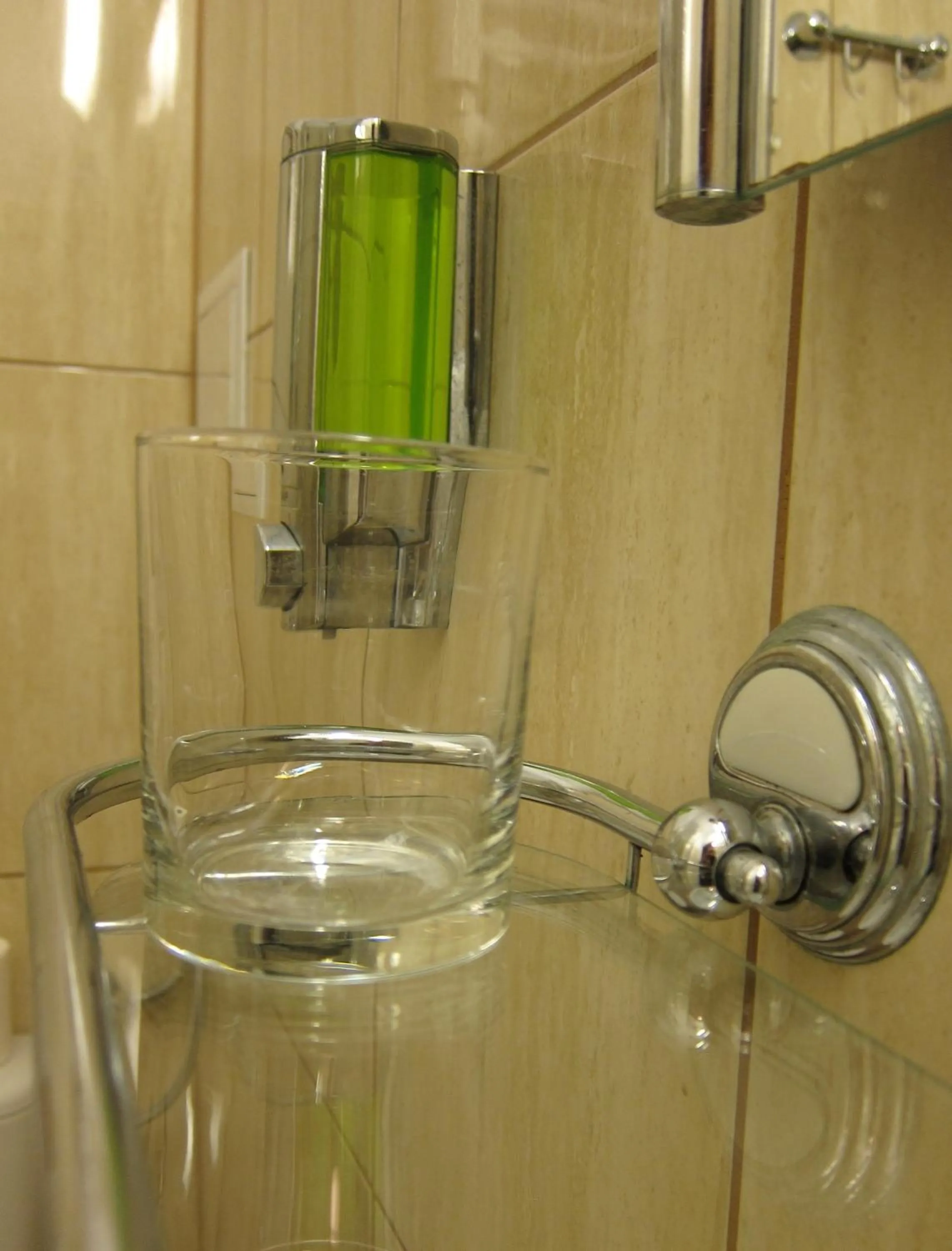 Bathroom in Centrum Konferencyjne IBIB PAN