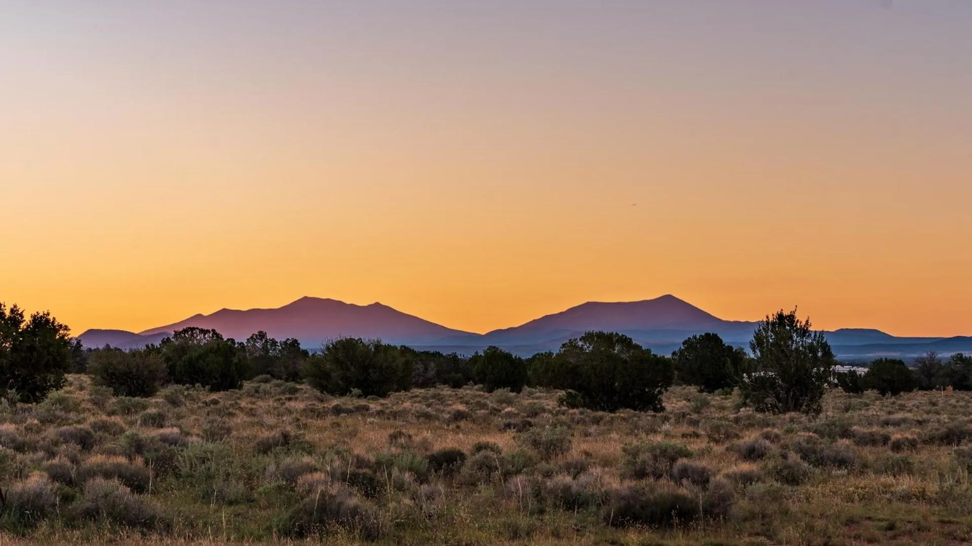 Mountain view in The Grand Canyon Headquarters