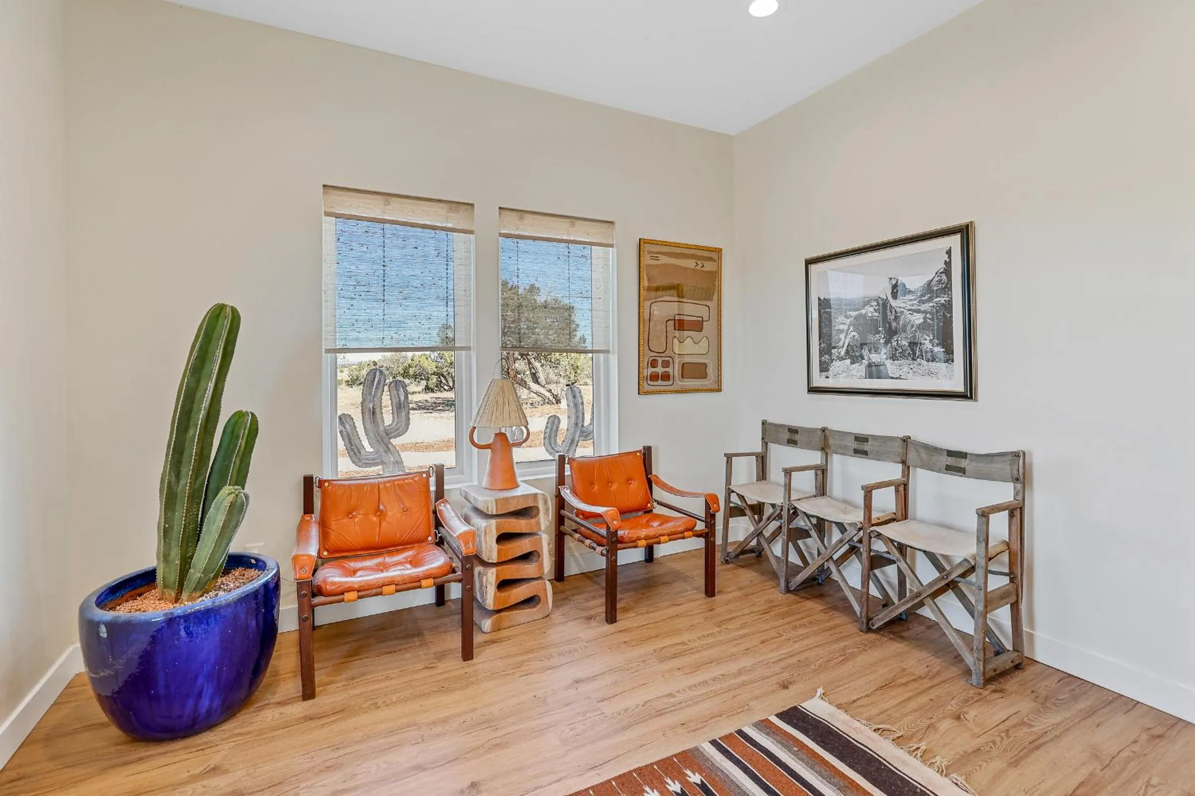 Seating area in The Grand Canyon Headquarters