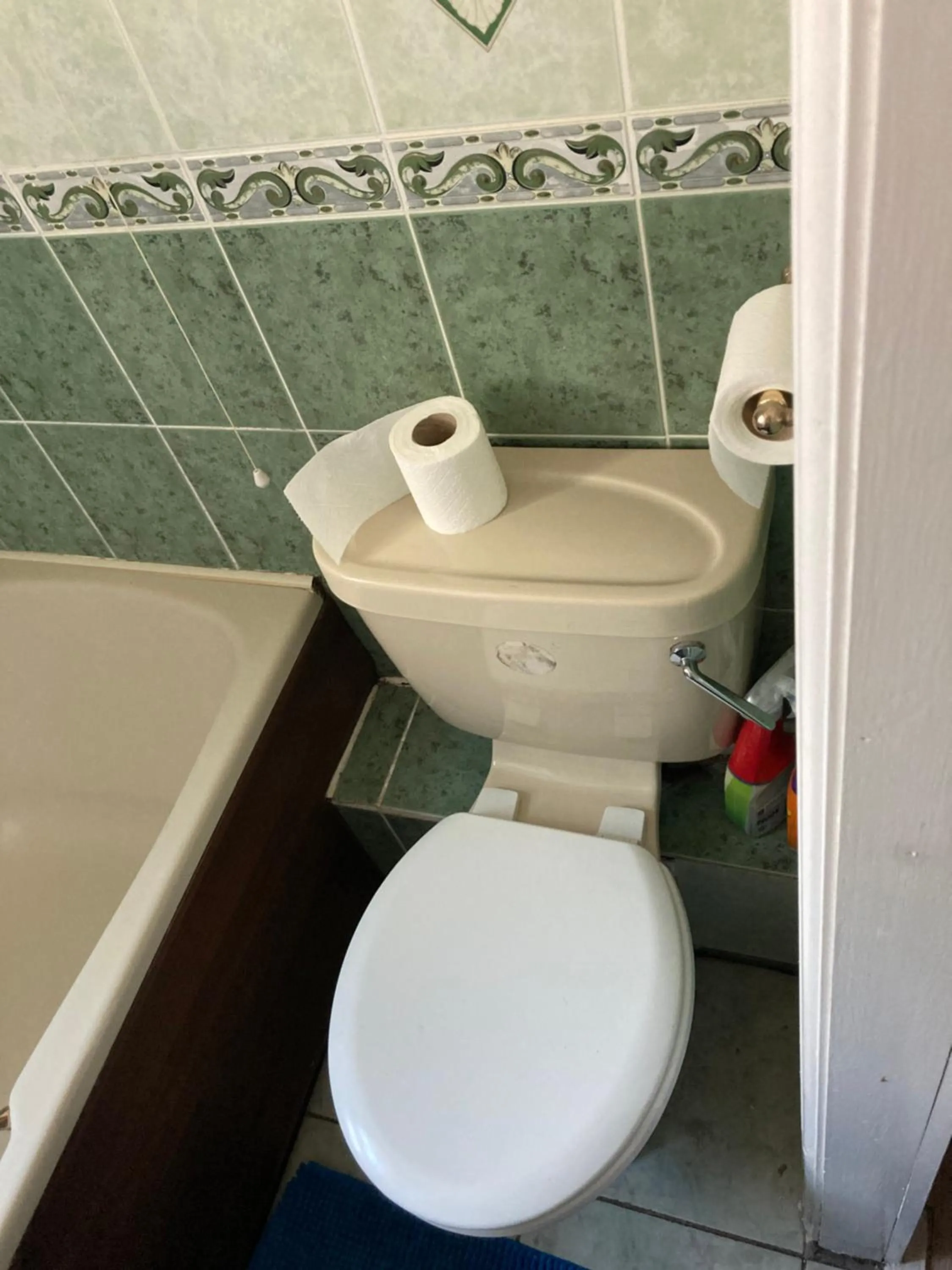 Toilet in Harman Suites Self-Catering Apartments Free WIFI & Parking