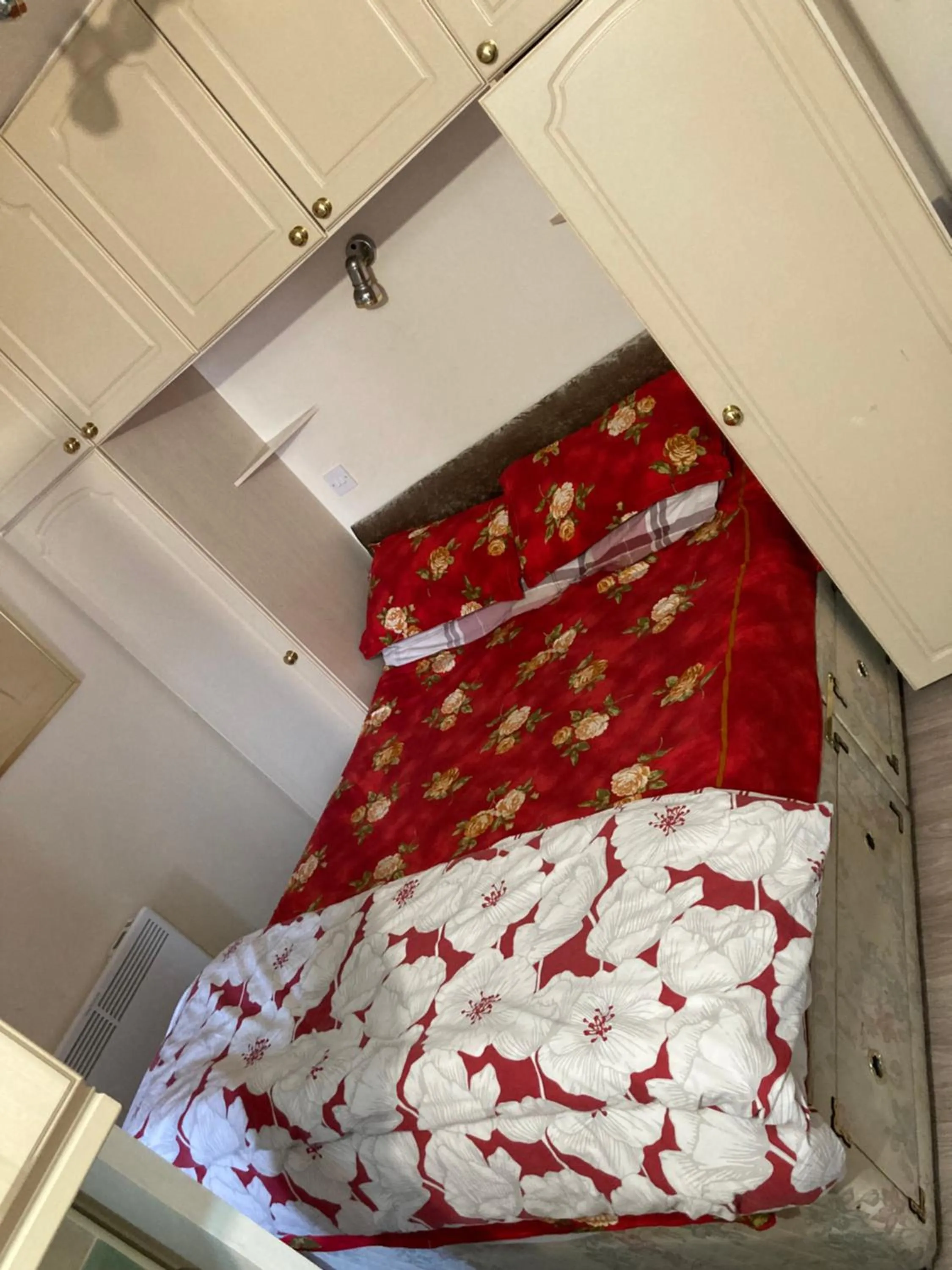 Bedroom, Bed in Harman Suites Self-Catering Apartments Free WIFI & Parking