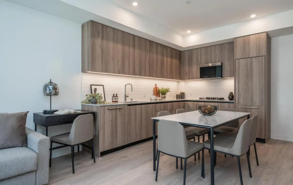 Kitchen or kitchenette in Level Hollywood