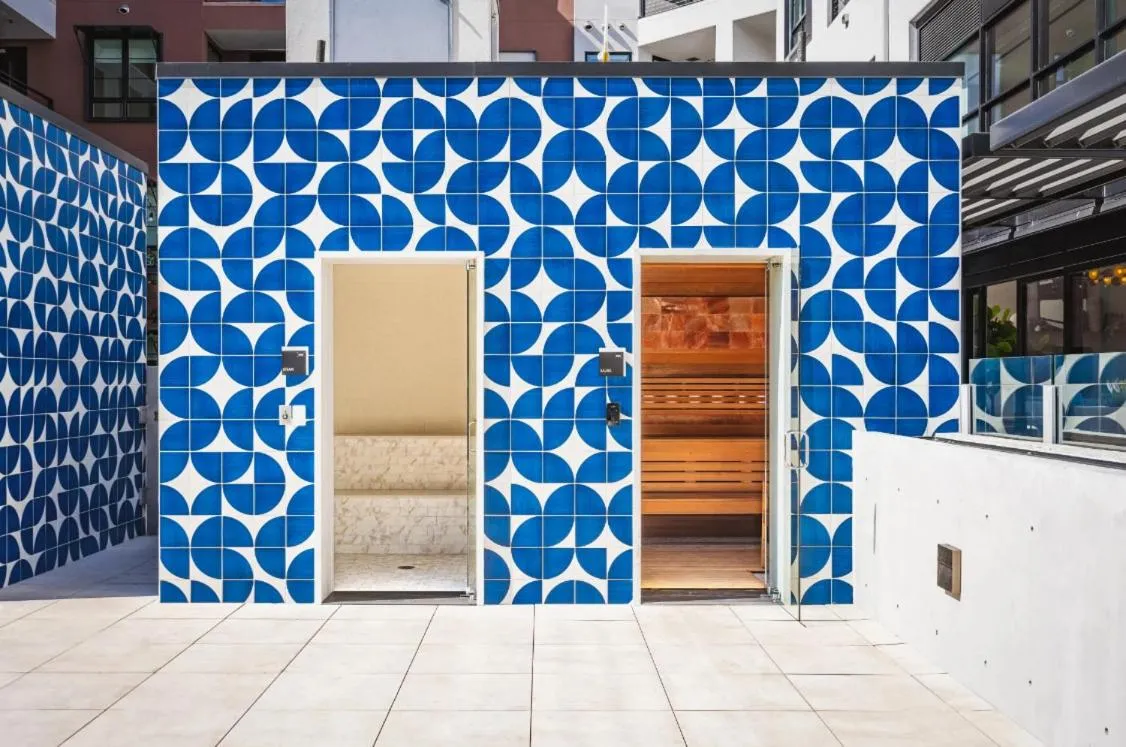 Sauna in Level Hollywood