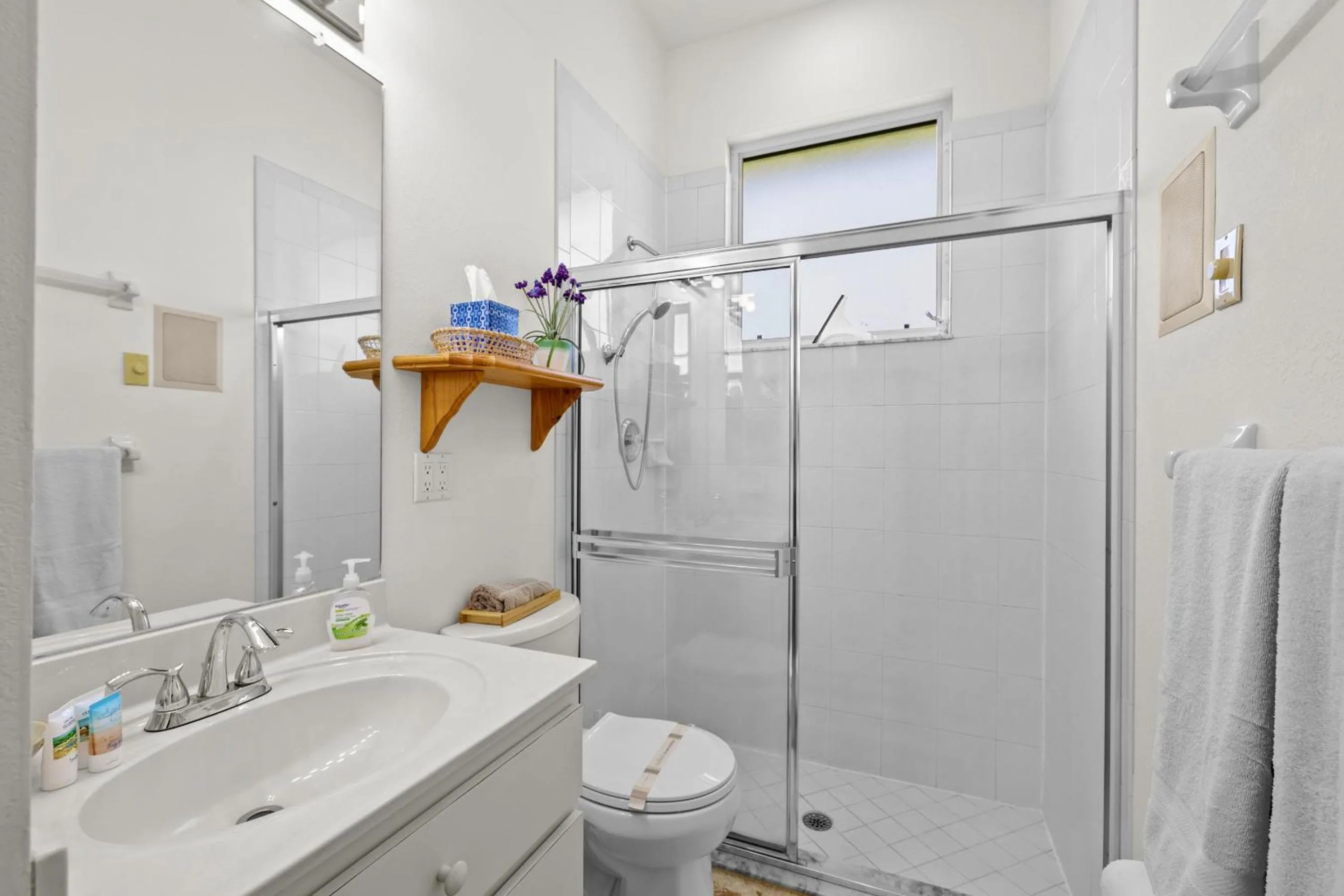 Bathroom in Quiet and relaxing waterfront paradise with direct access to the Gulf of Mexico, Villa Just for Sun