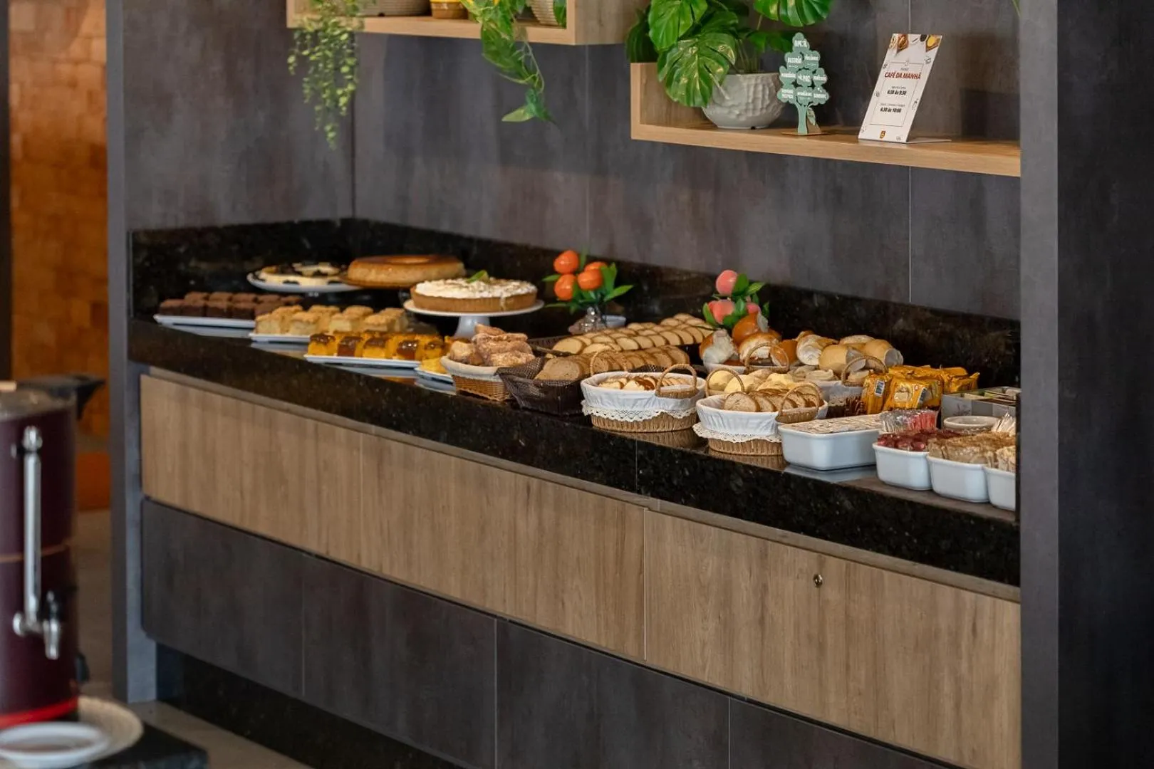 Buffet breakfast in Hotel 10 Ponta Grossa