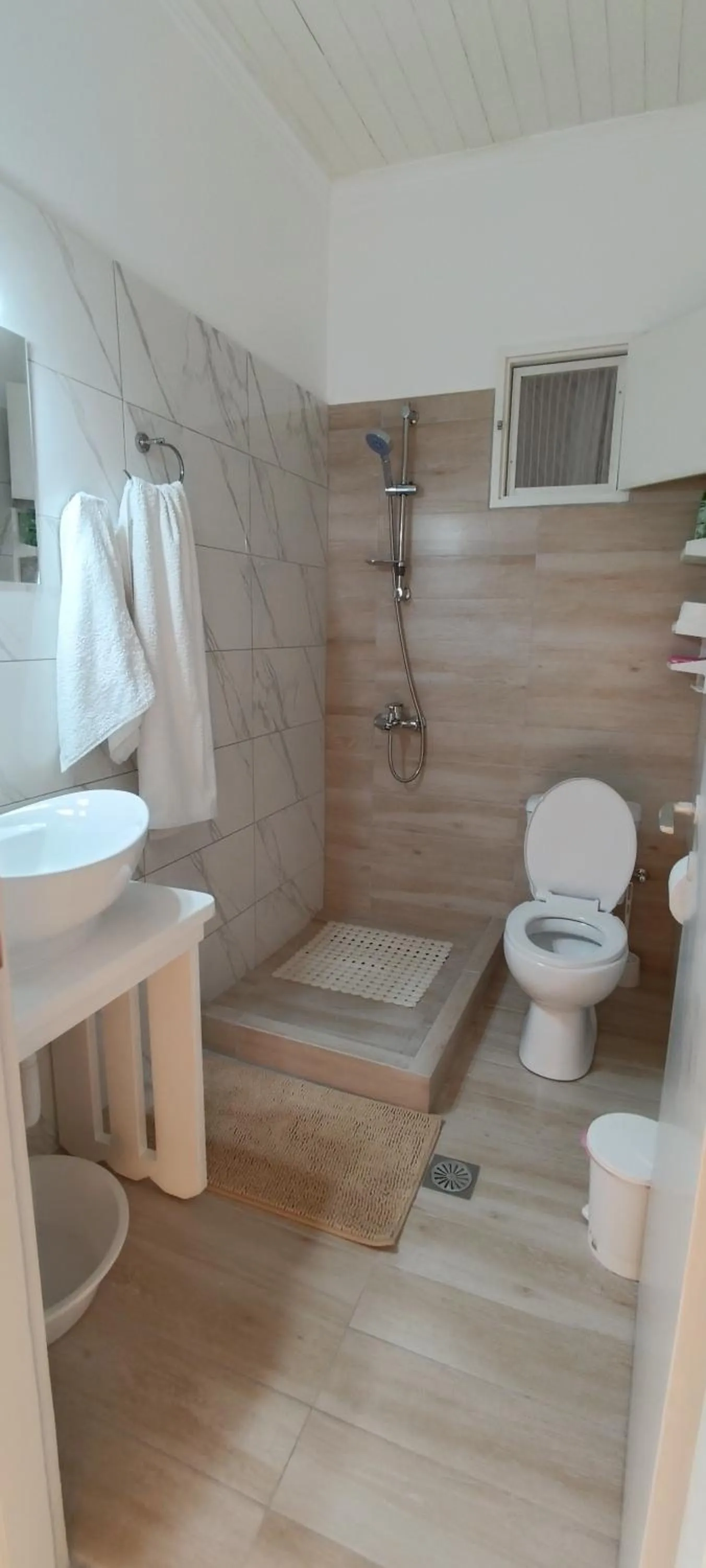 Bathroom in IL MIRTO VERDE