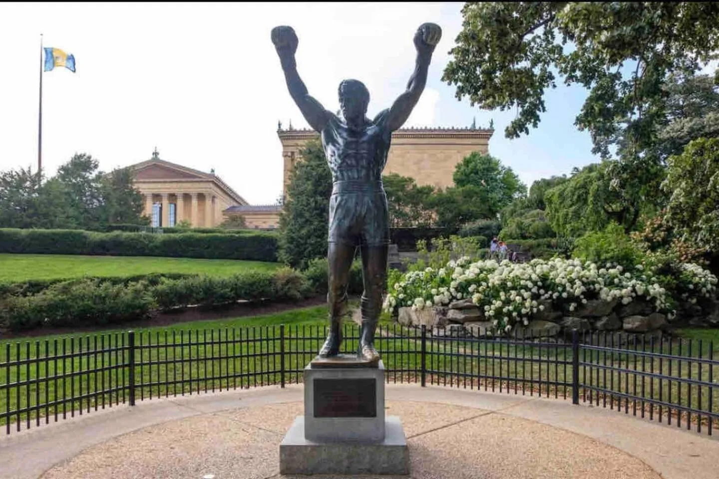 302 Comfy Cabin 1BD with city view in Center city