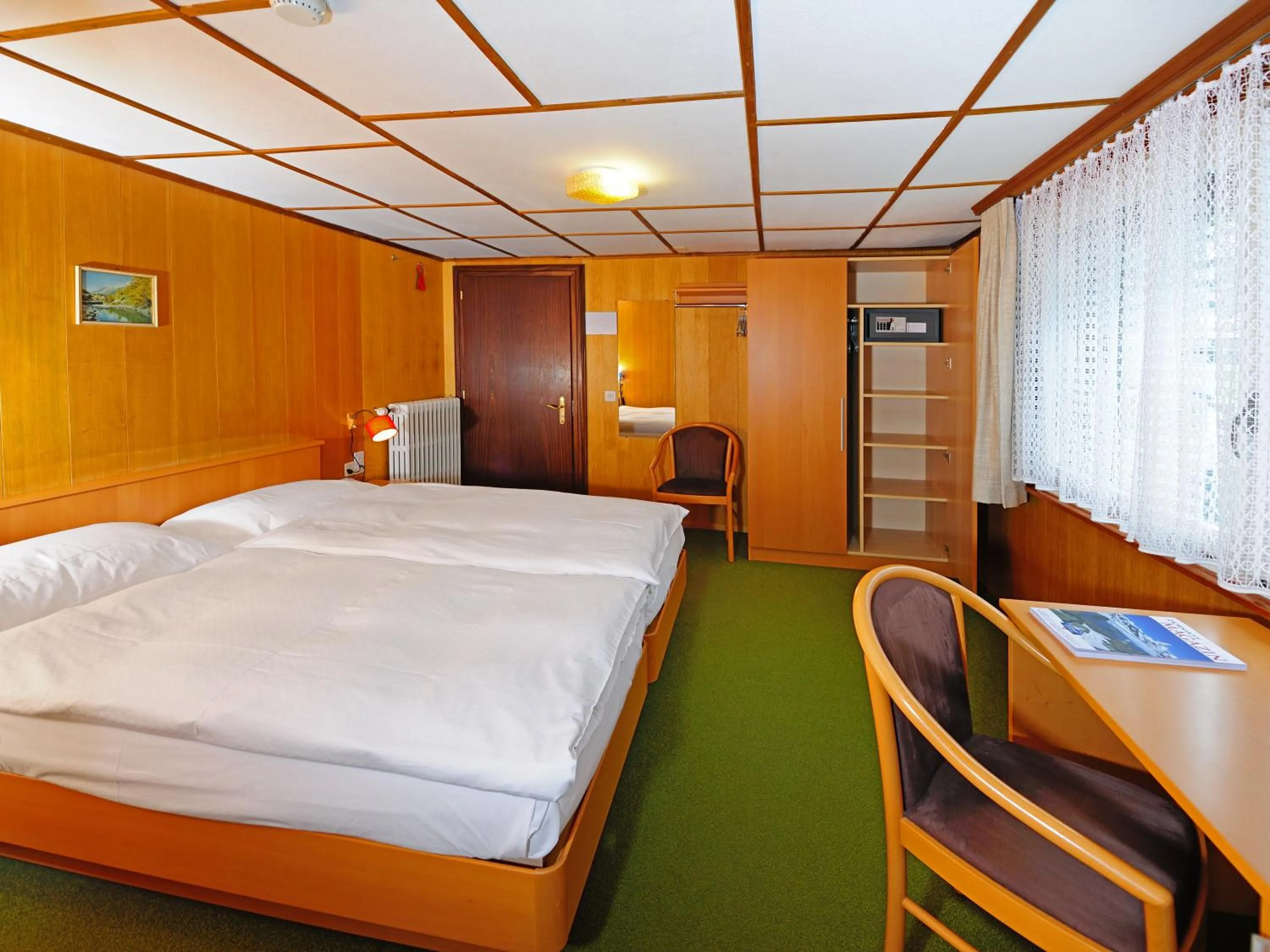 Photo of the whole room, Bed in Hotel Alphubel