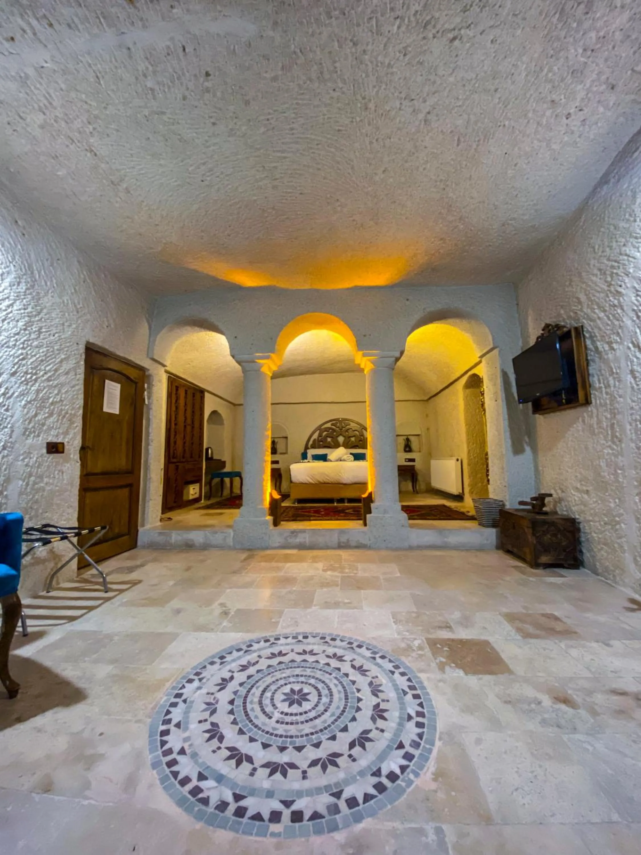 Bed in Milagre Cave Hotel