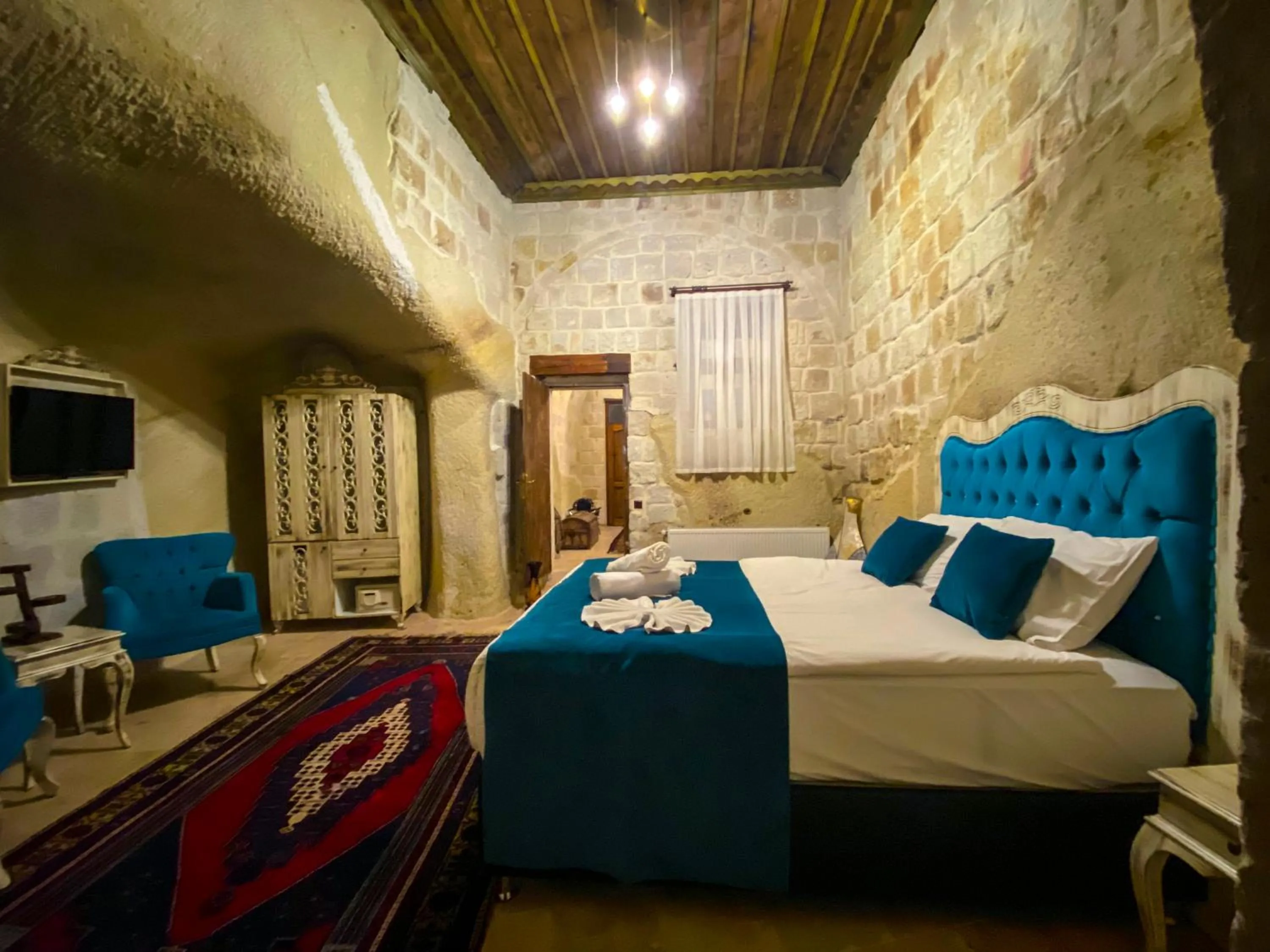 Bed in Milagre Cave Hotel