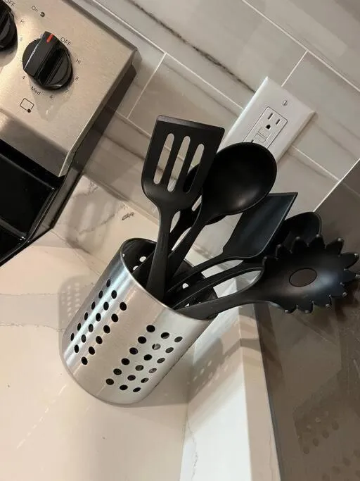 308 Cozy and warm King Bed APT in center city