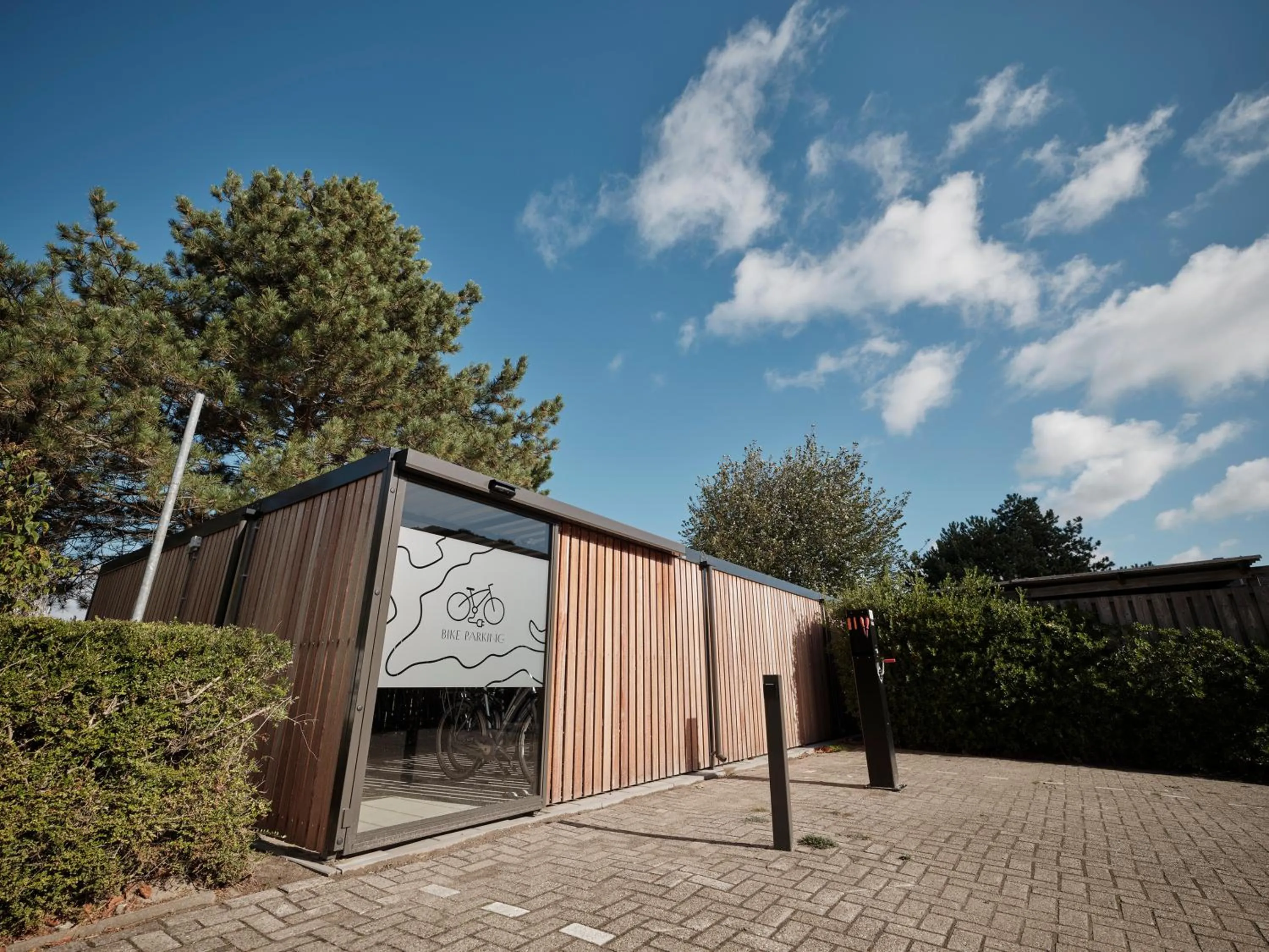 Cycling in Carlton Oasis Hotel