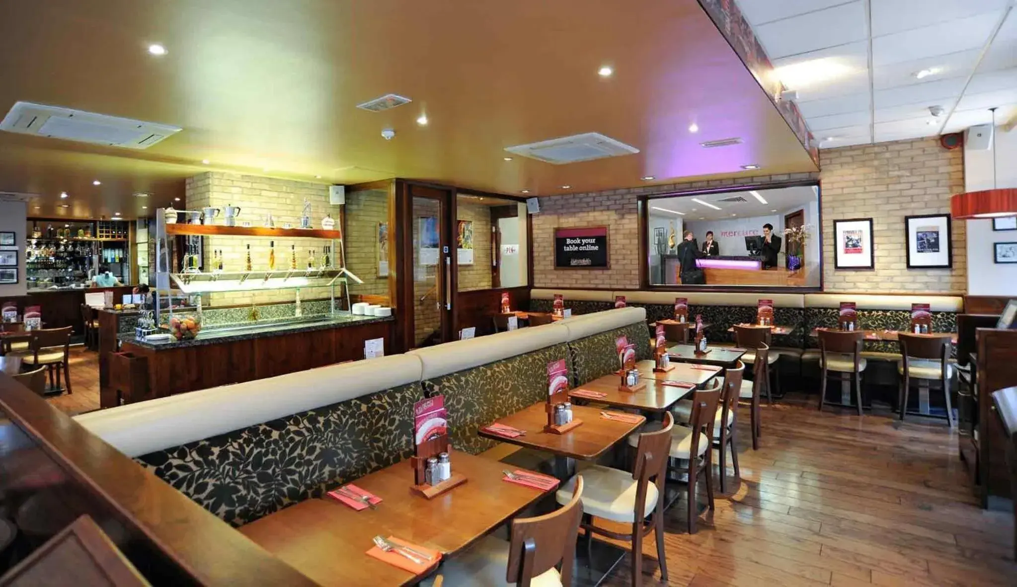 Restaurant/places to eat in Mercure London Paddington Hotel Restaurant/places to eat in Mercure London Paddington Hotel