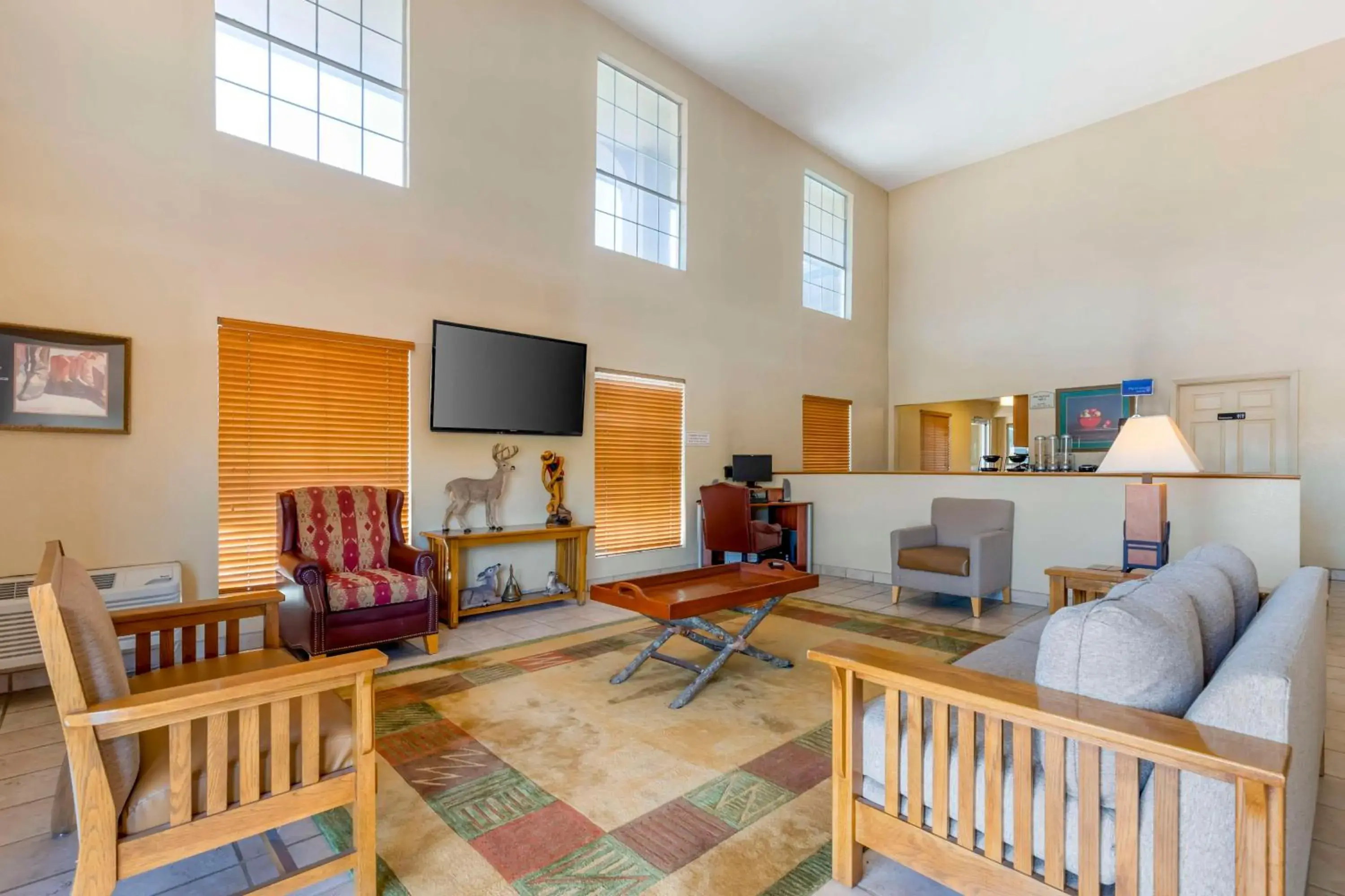 Lobby or reception in Best Western Executive Inn Lobby or reception in Best Western Executive Inn