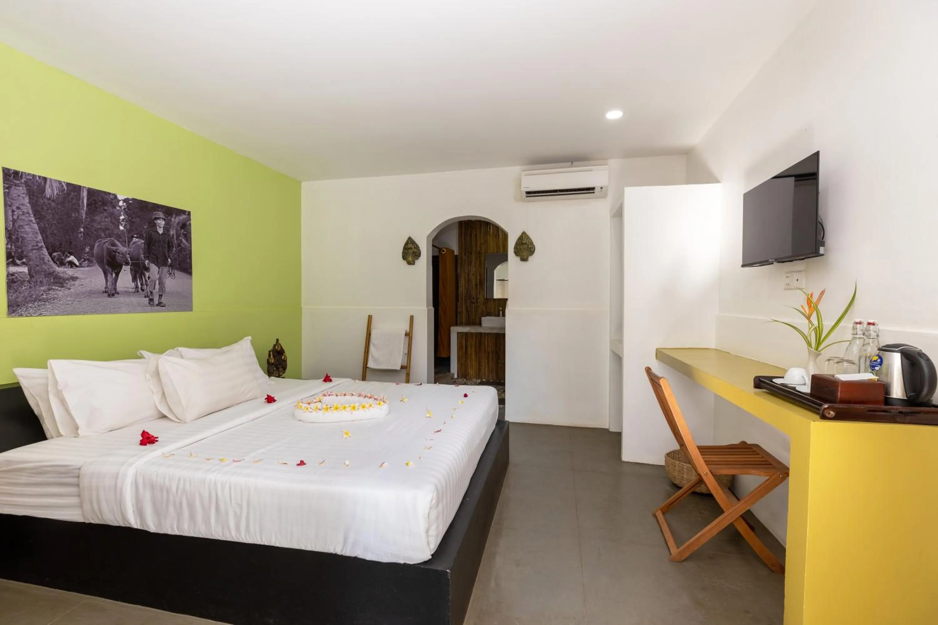 Bedroom, Bed in Green BOUTiQUE