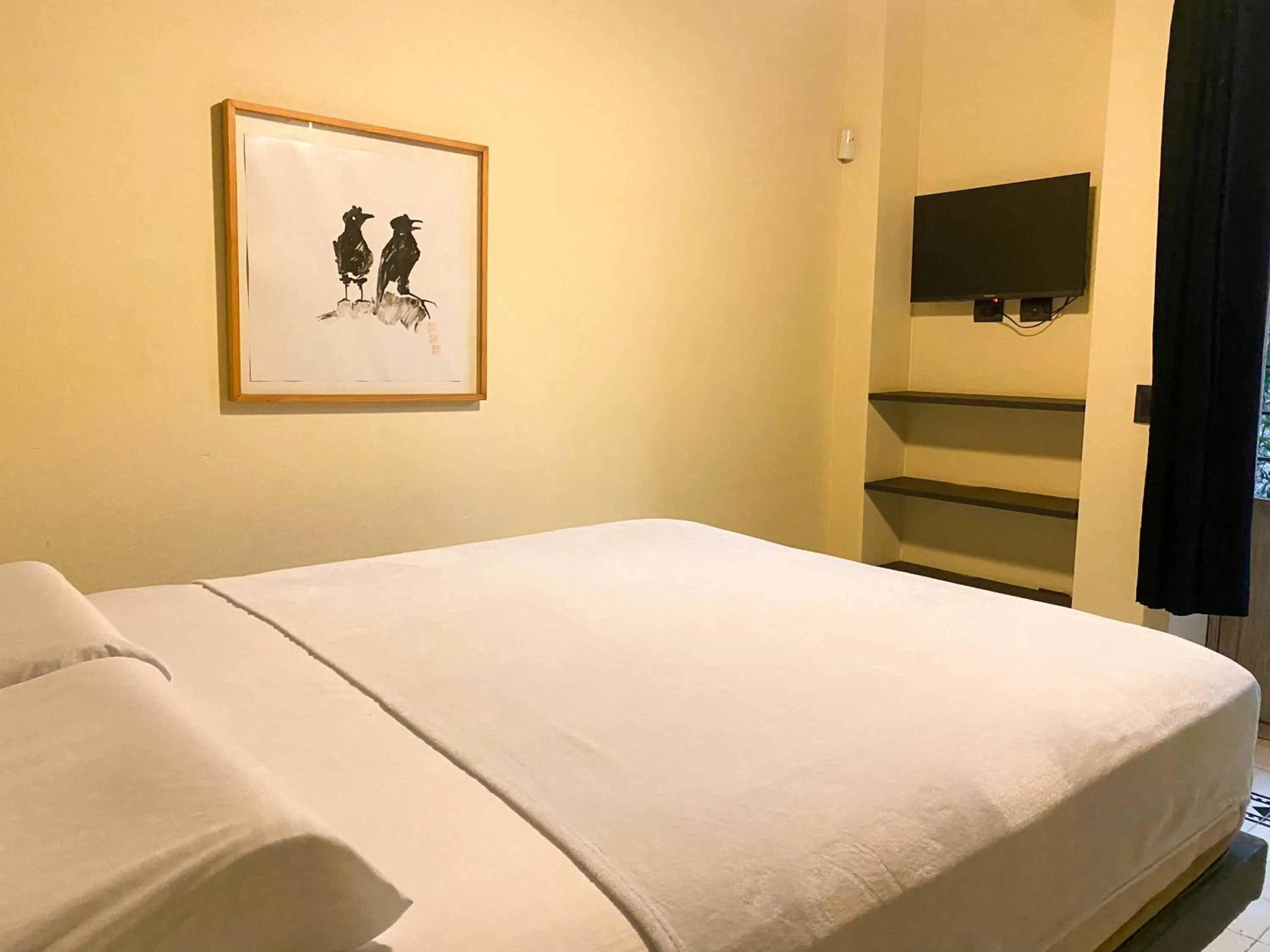 TV and multimedia, Bed in Casa Charlotte - Alma Hotels