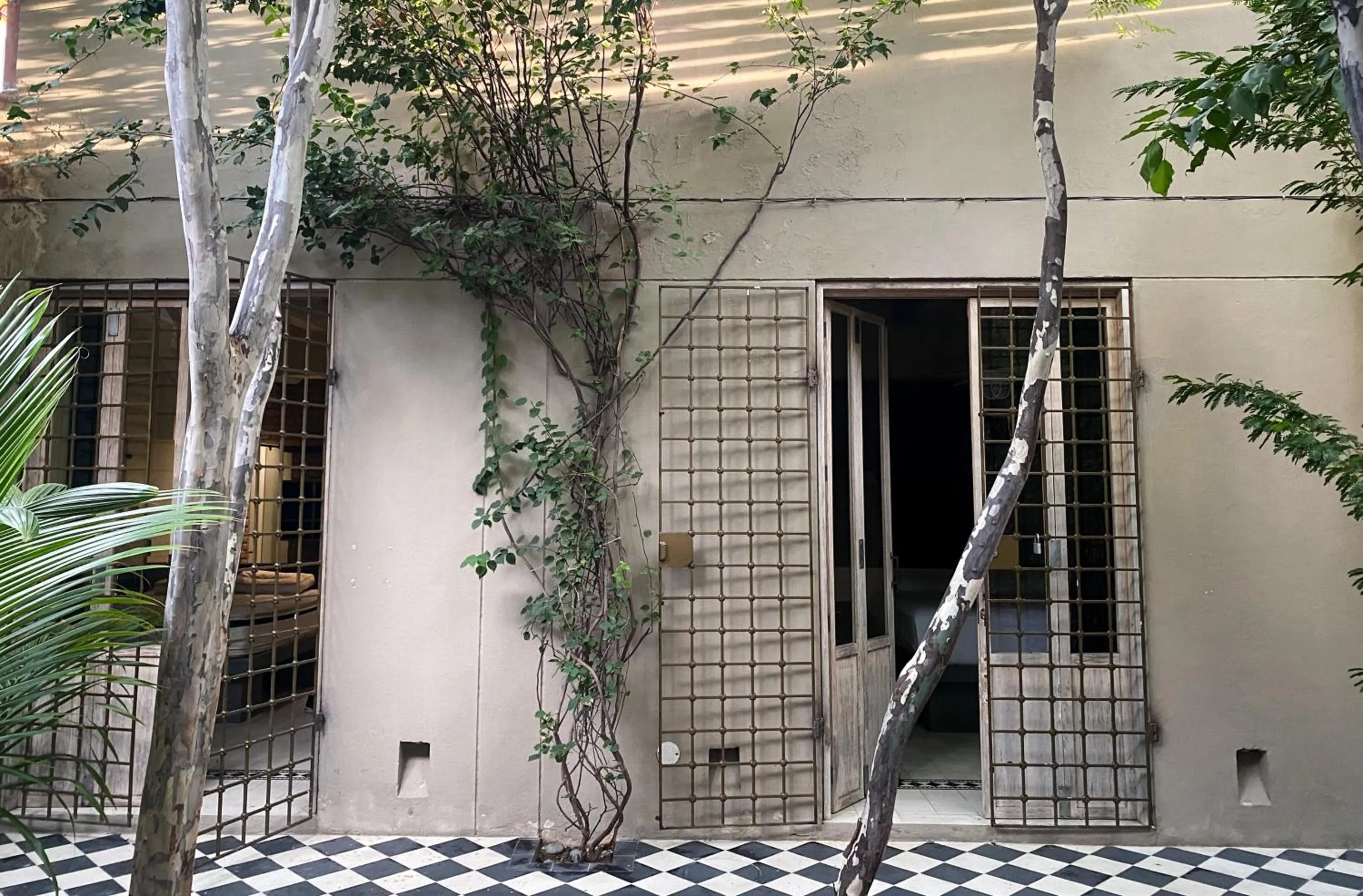 Property building in Casa Charlotte - Alma Hotels