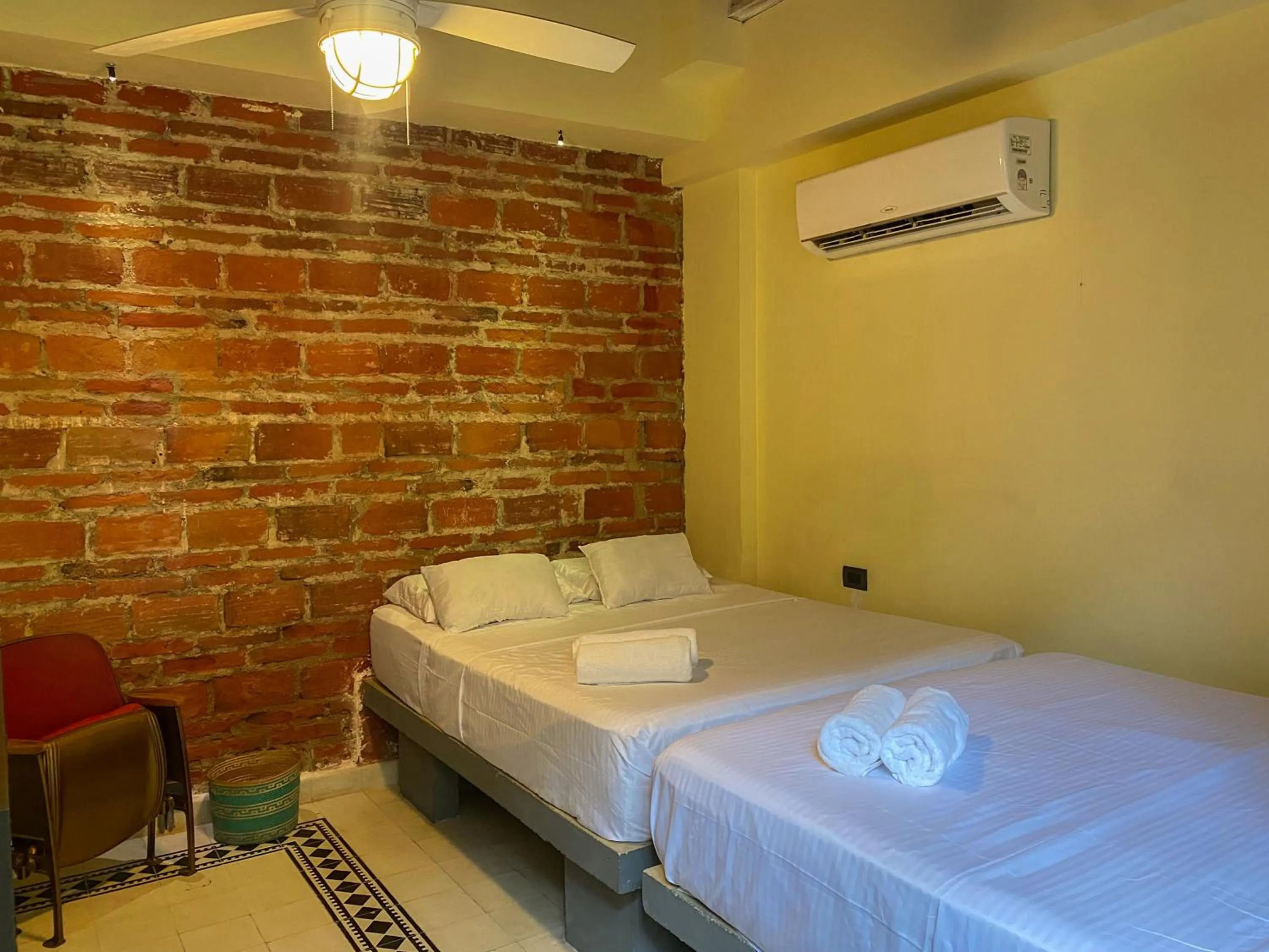 Bed in Casa Charlotte - Alma Hotels