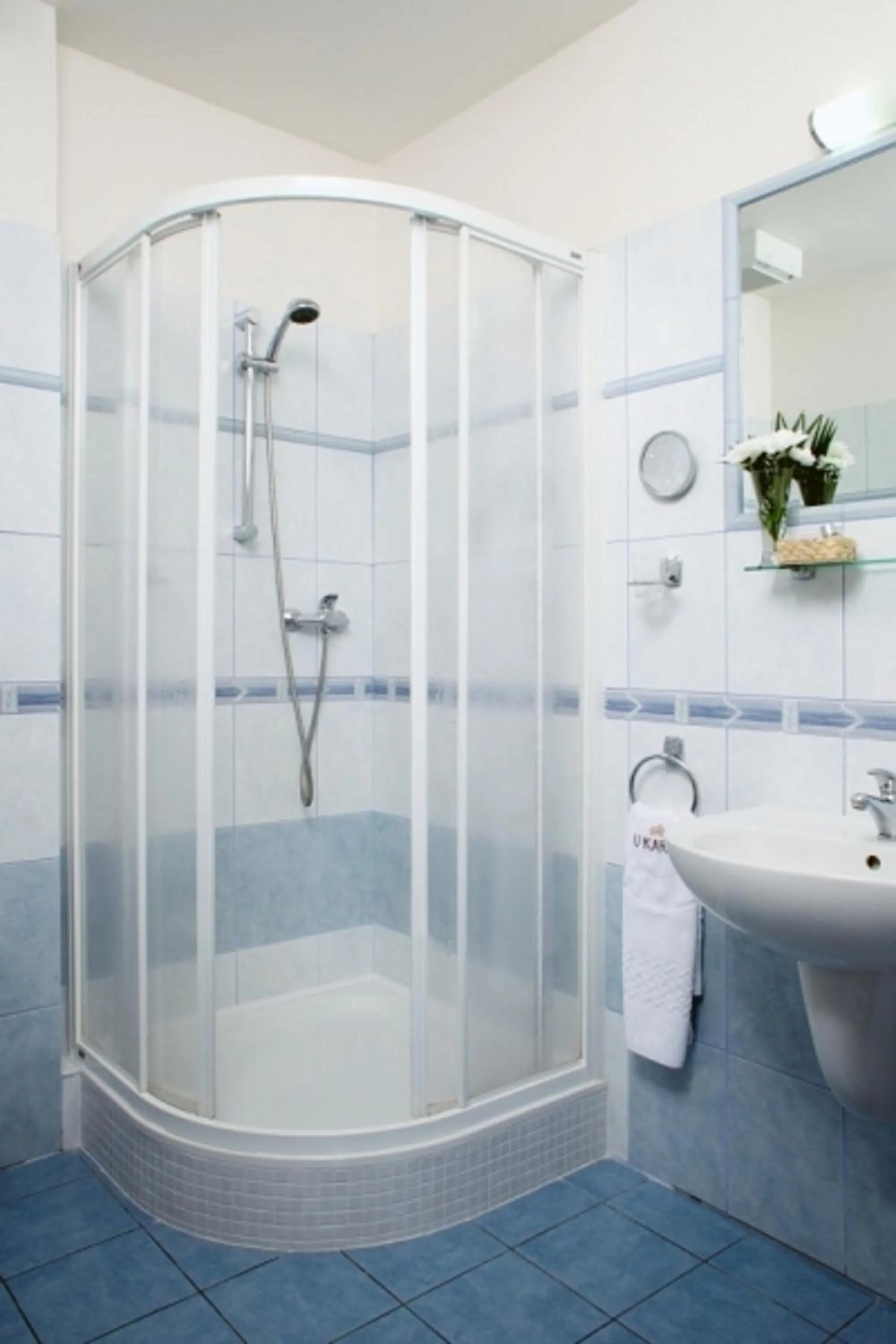 Twin Room - single occupancy in Hotel U Karla