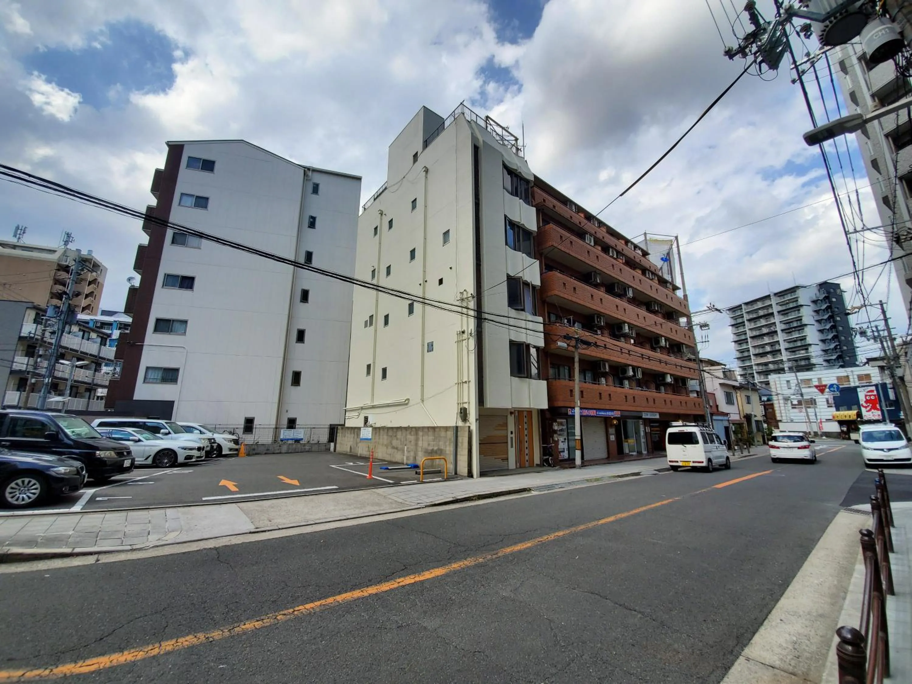 Property building in Sakuranomiya Hotel-Self Service