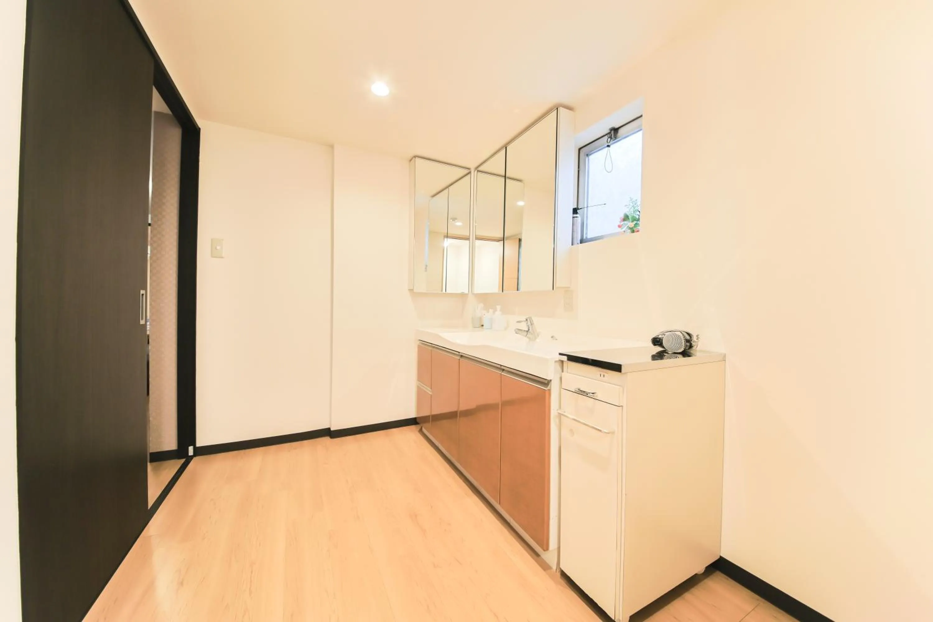 Sakuranomiya Hotel-Self Service