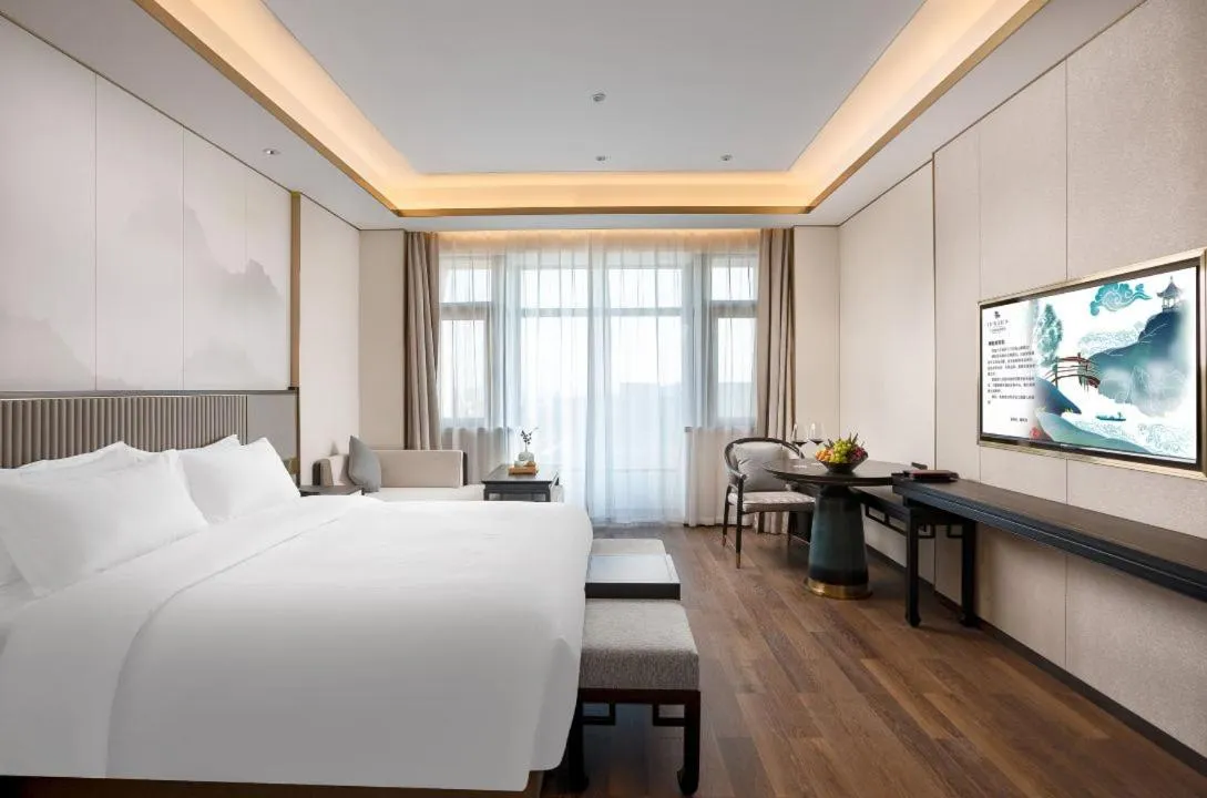 Bed in Hangzhou Junsun Luxury Hotel