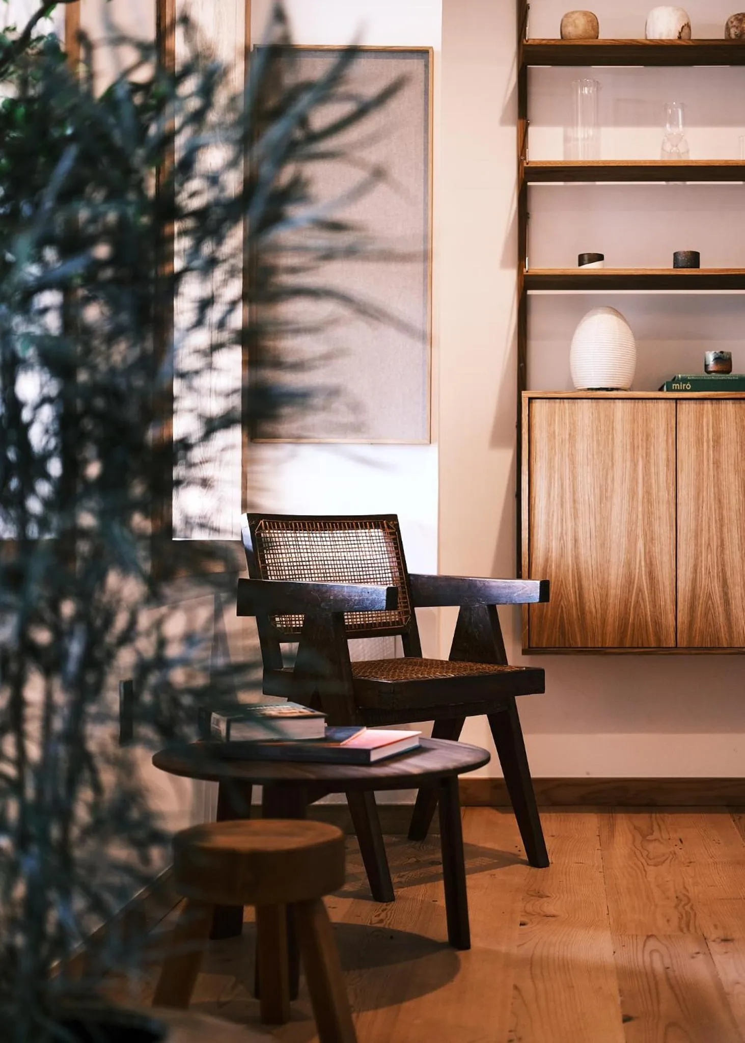 Lobby or reception in guesthouse by good neighbor