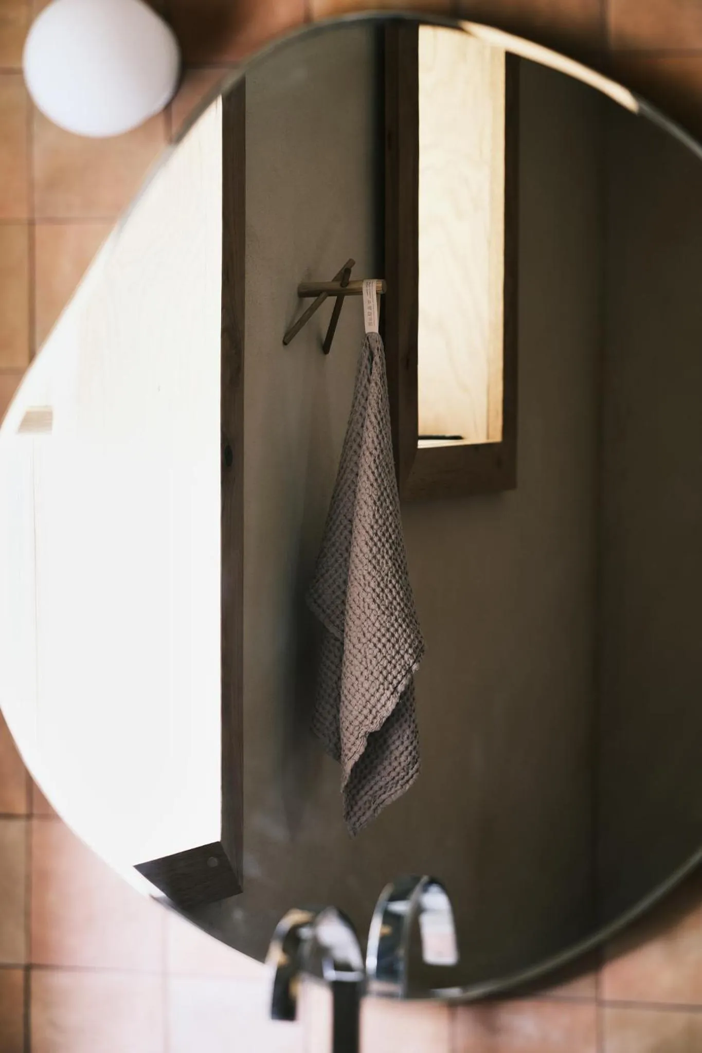 Bathroom in guesthouse by good neighbor