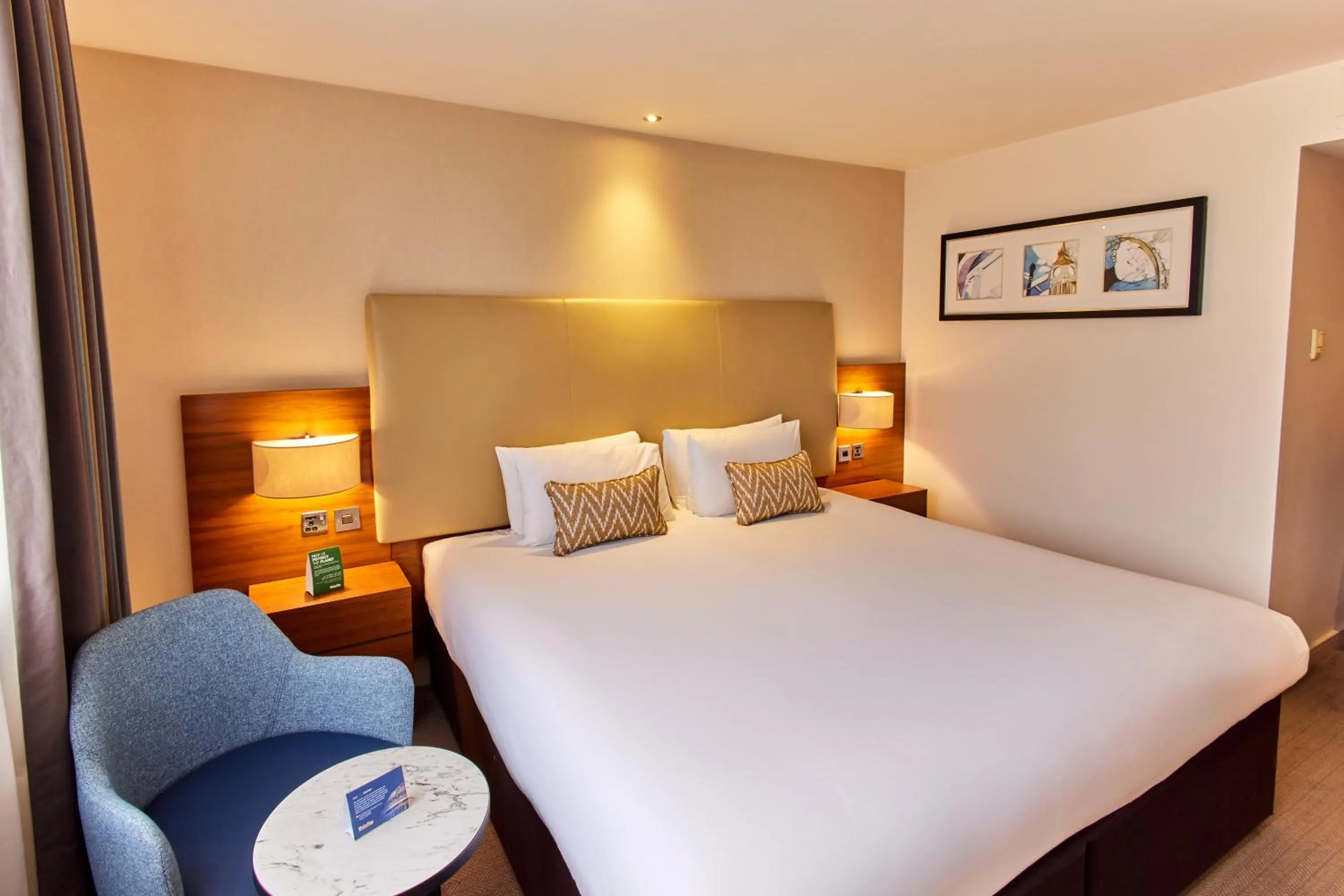 Bed in Thistle London Hyde Park Kensington Gardens