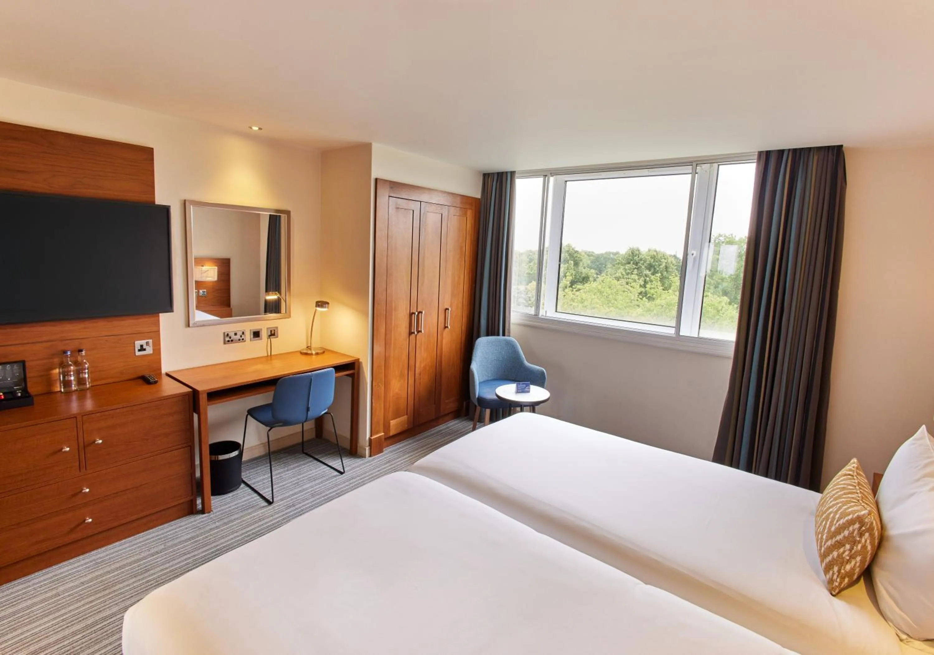 Bed in Thistle London Hyde Park Kensington Gardens