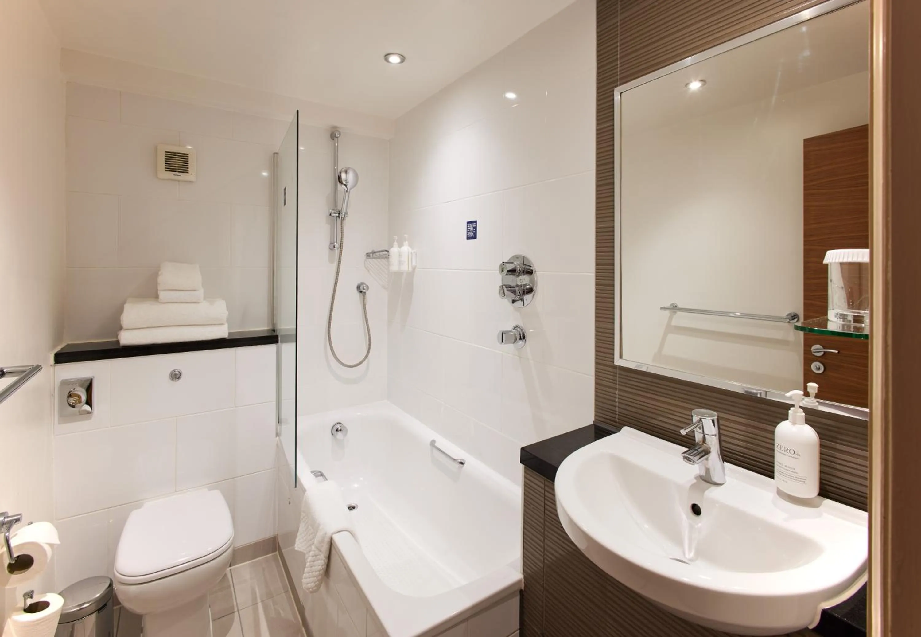 Bathroom in Thistle London Hyde Park Kensington Gardens