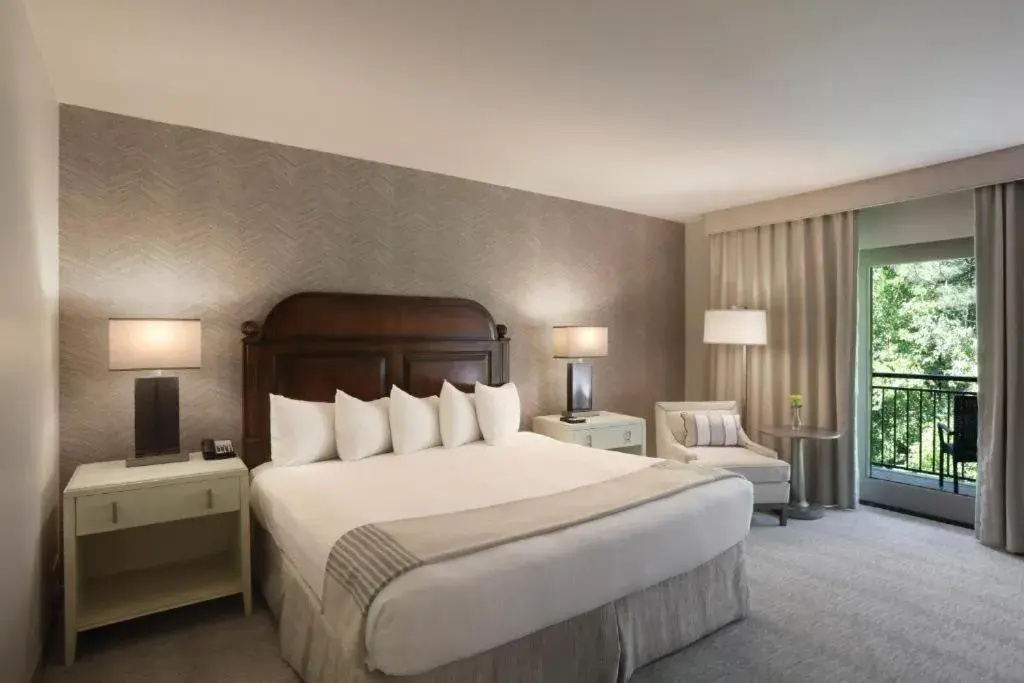 Lodge and Spa Lake View King in Callaway Resort & Gardens Lodge and Spa Lake View King in Callaway Resort & Gardens