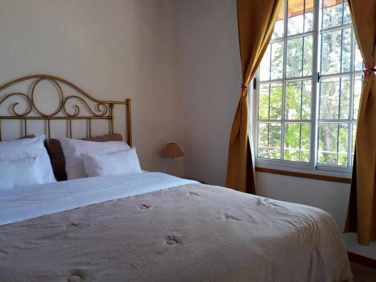 Bed in Posada Don Salvador