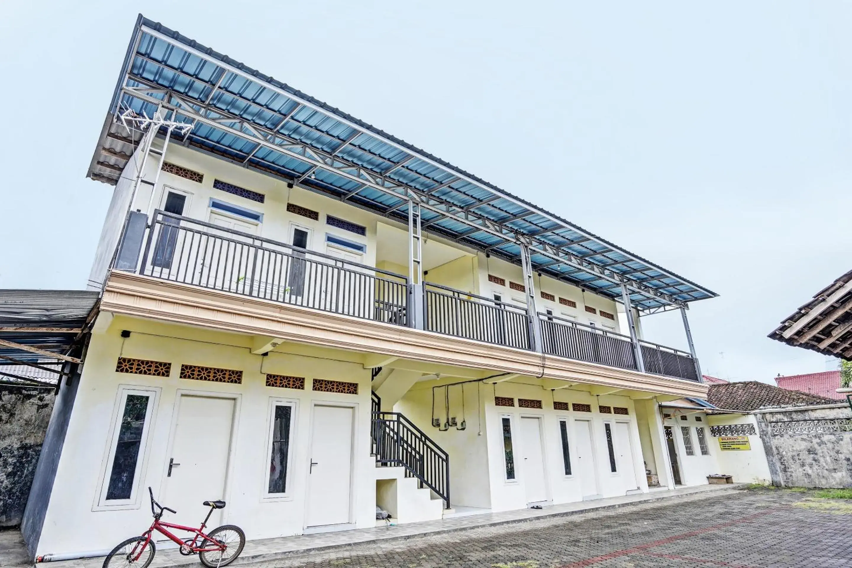 Facade/entrance in Hotel O Tanjung Indah Homestay Syariah Facade/entrance in Hotel O Tanjung Indah Homestay Syariah