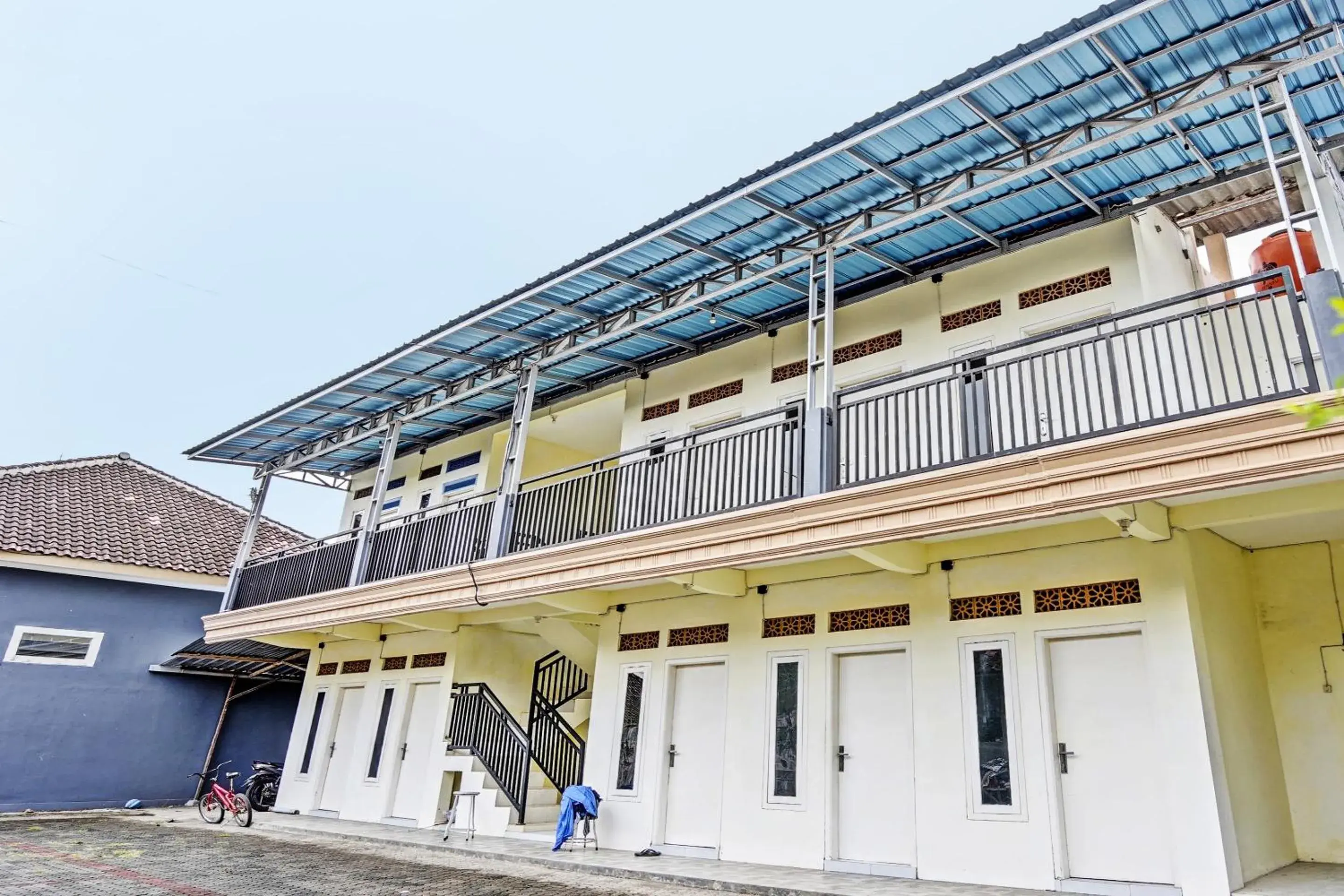 Facade/entrance in Hotel O Tanjung Indah Homestay Syariah Facade/entrance in Hotel O Tanjung Indah Homestay Syariah