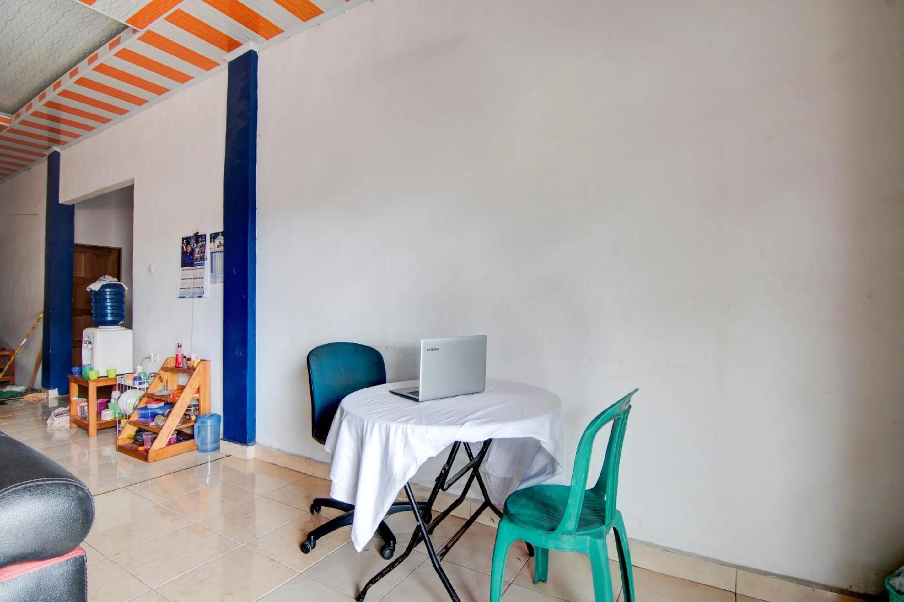 Lobby or reception in Hotel O Awi Stay Syariah Near SIMPANG KAWASAN INDUSTRI WILMAR PELINTUNG