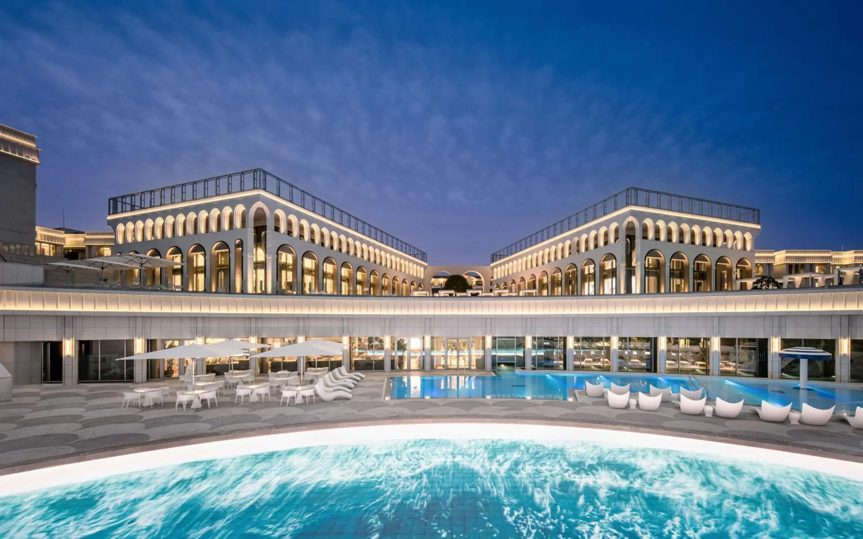 Swimming pool in The Siena Resort Swimming pool in The Siena Resort