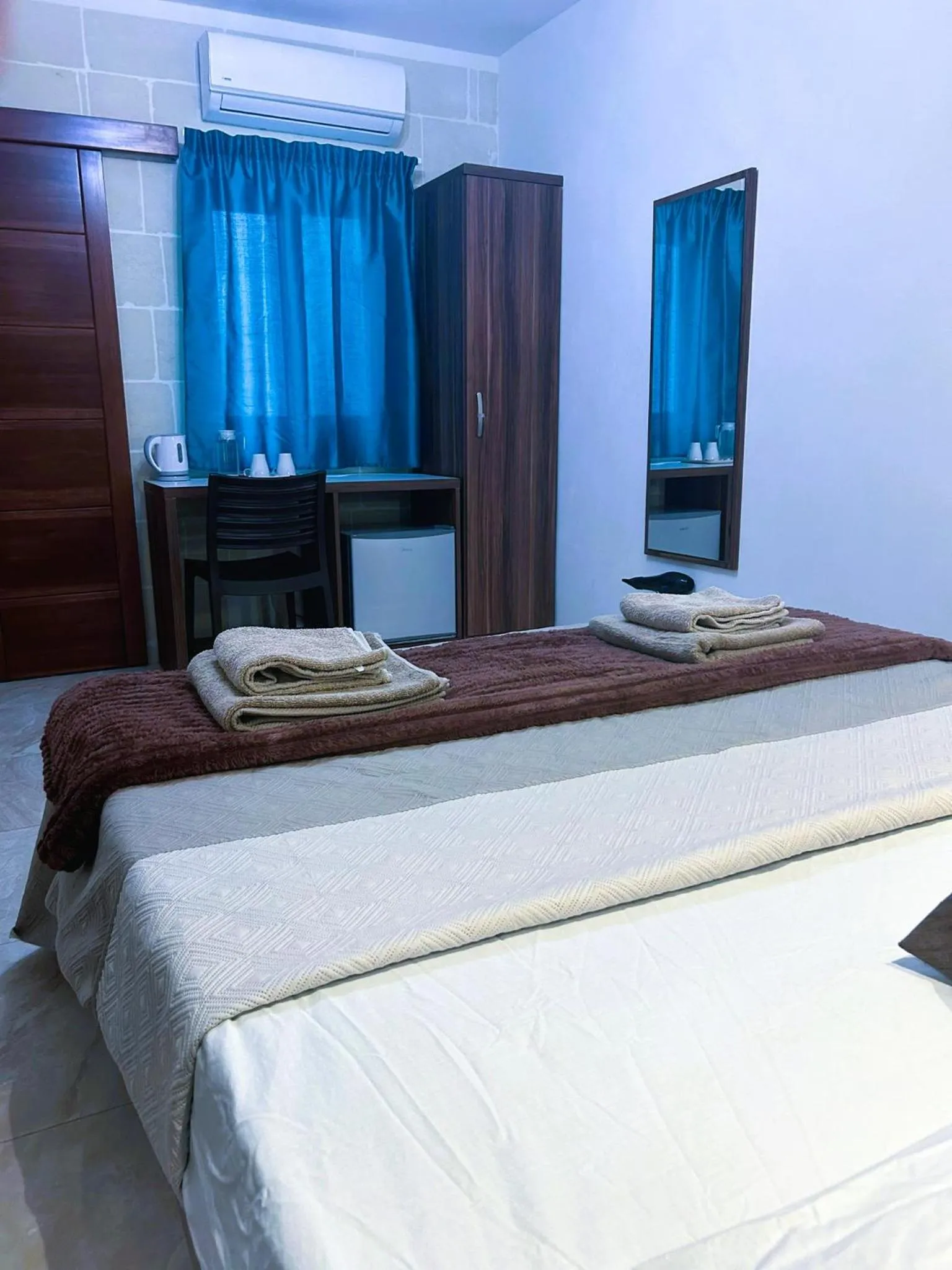 Bedroom, Bed in Twenty9th