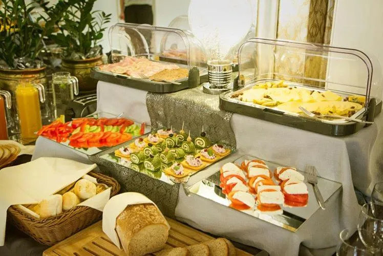 Breakfast in Hotel Miodowy Młyn