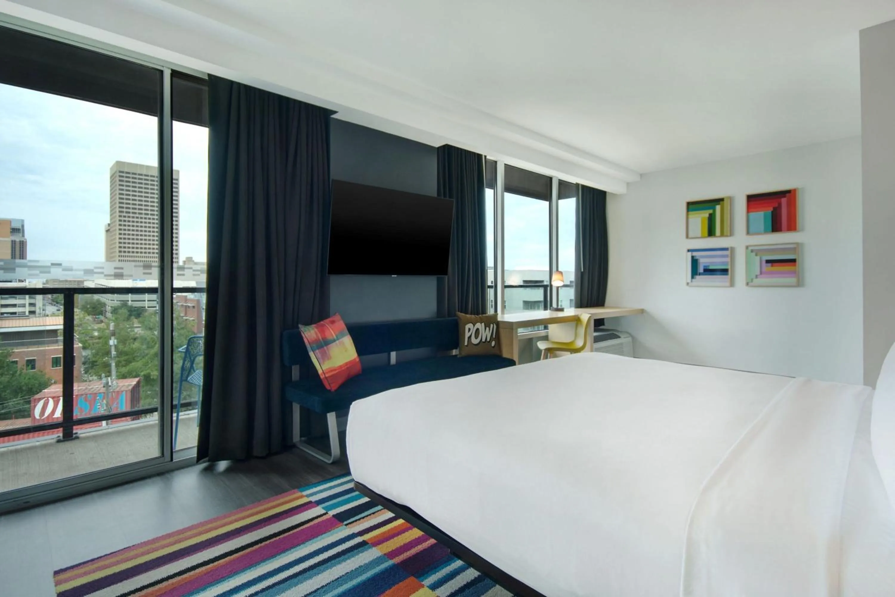 Photo of the whole room, Bed in Aloft Oklahoma City Downtown – Bricktown