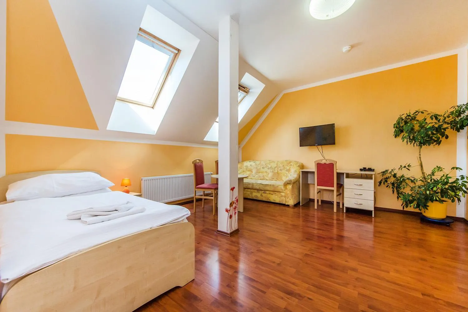 Bed in Hotel & Motorest V Údolí Zlatého potoka