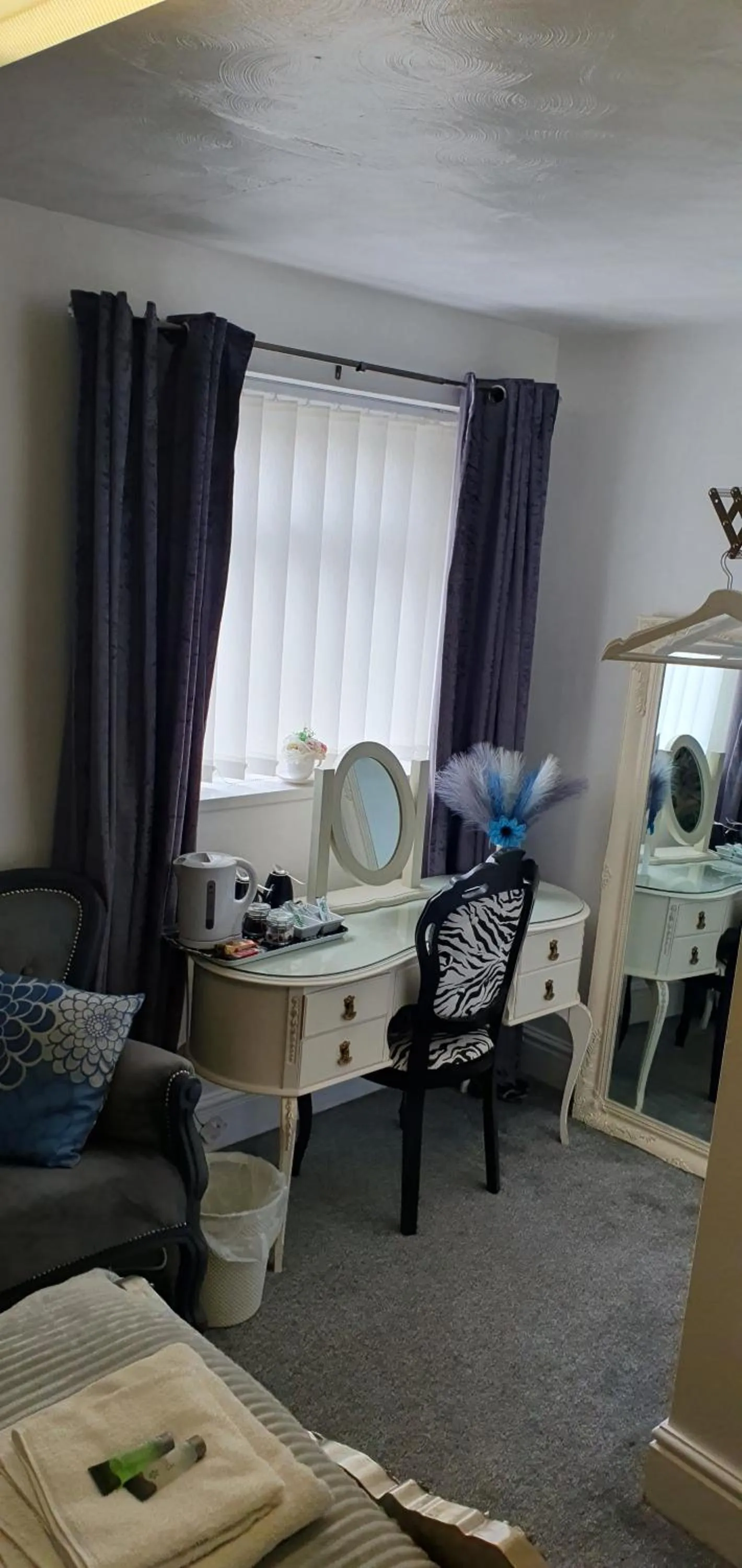 Bedroom in Rocklea Hotel