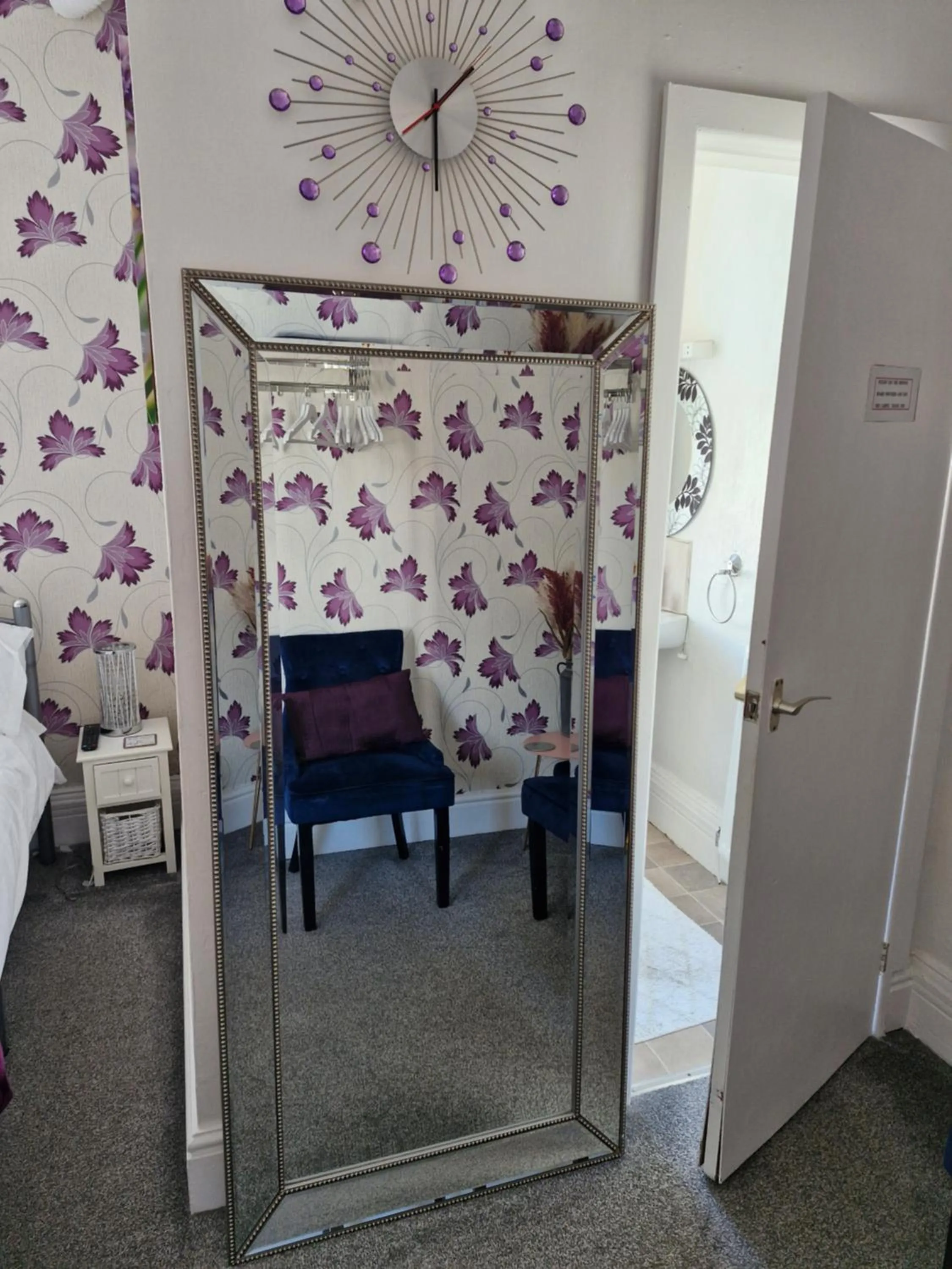 Bedroom, Bed in Rocklea Hotel