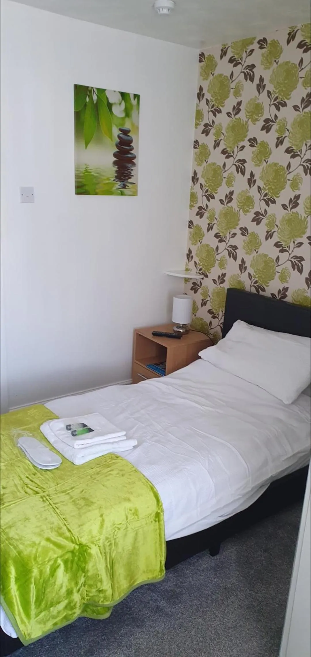 Bed in Rocklea Hotel