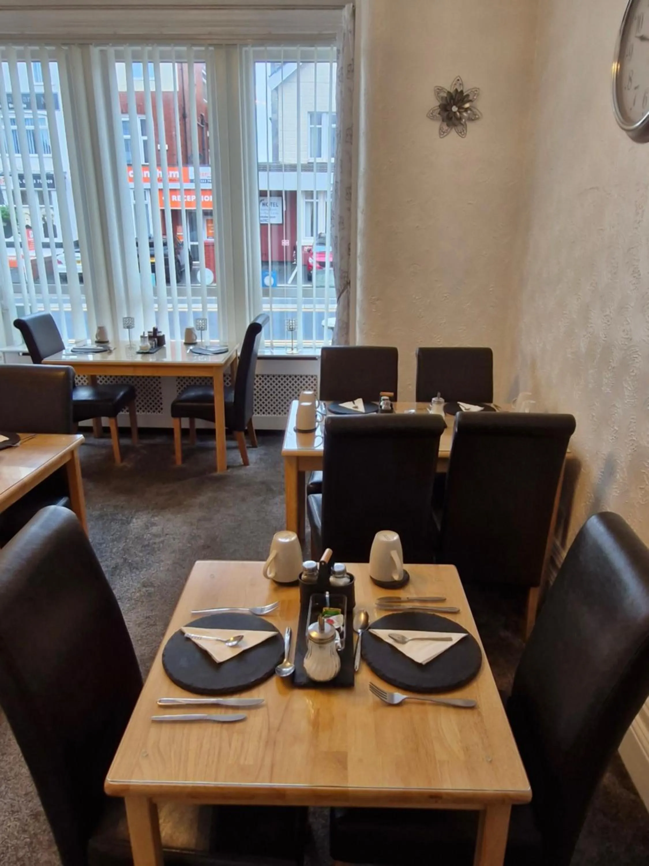 Dining area in Rocklea Hotel